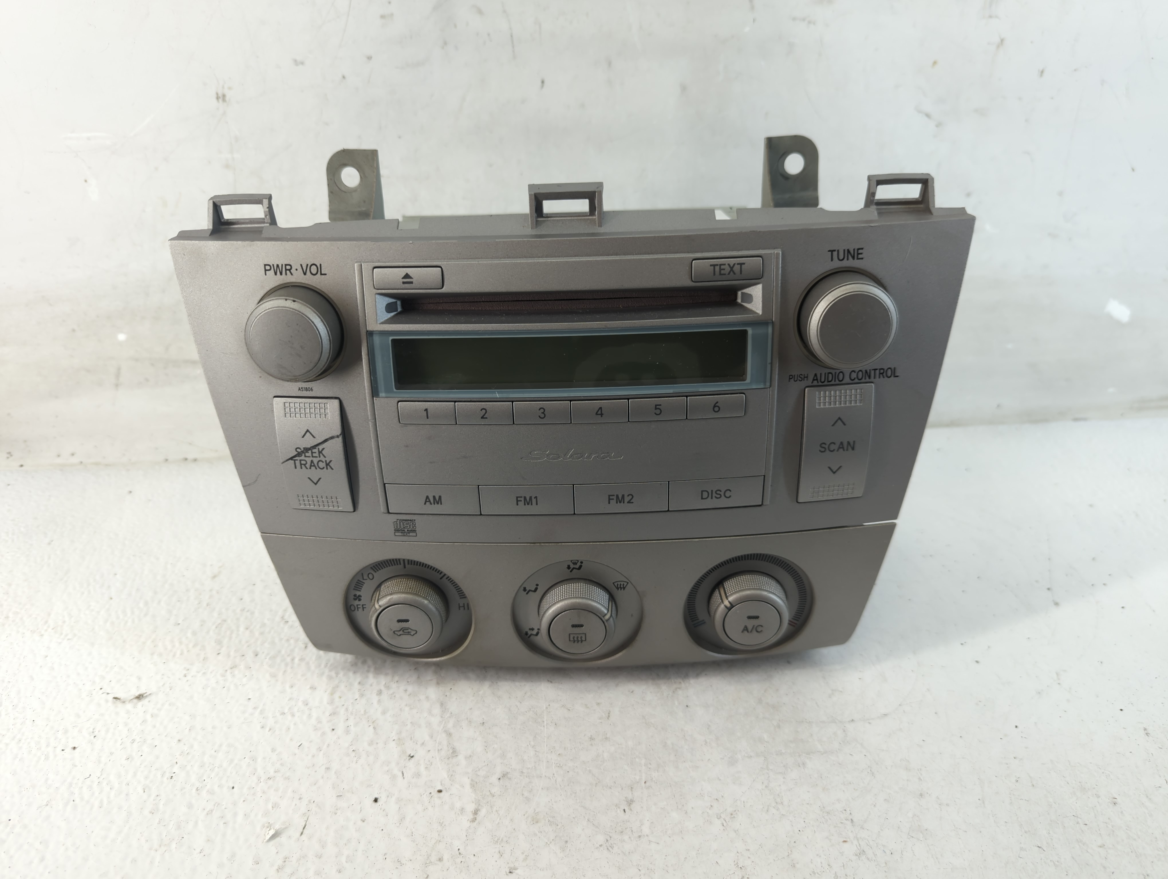 2004-2006 Toyota Solara Ac Heater Climate Control 86120-aa140 1055277 - Oemusedautoparts1.com