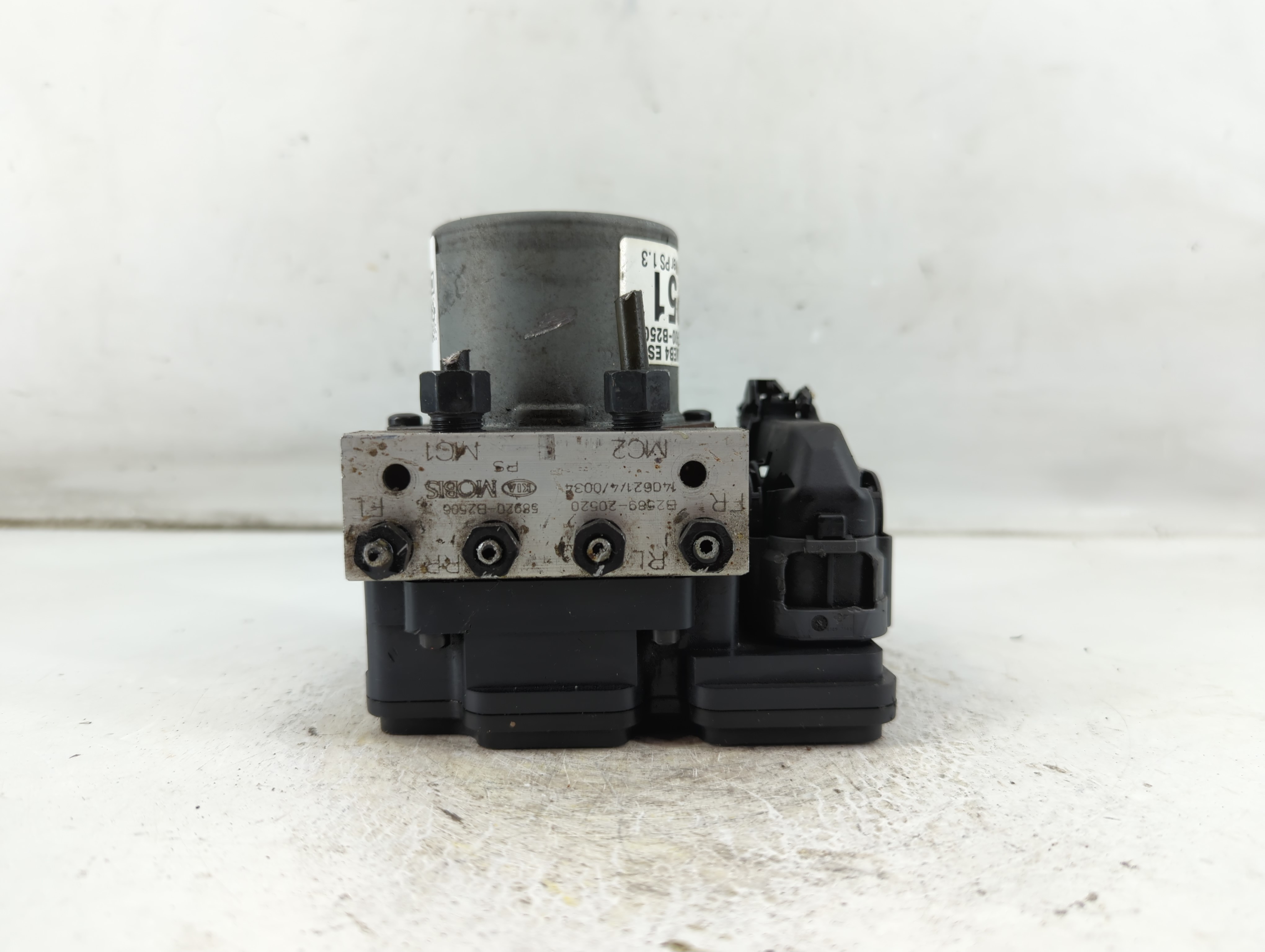 2014-2015 Kia Soul Abs Pump Control Module 1055297 - Oemusedautoparts1.com