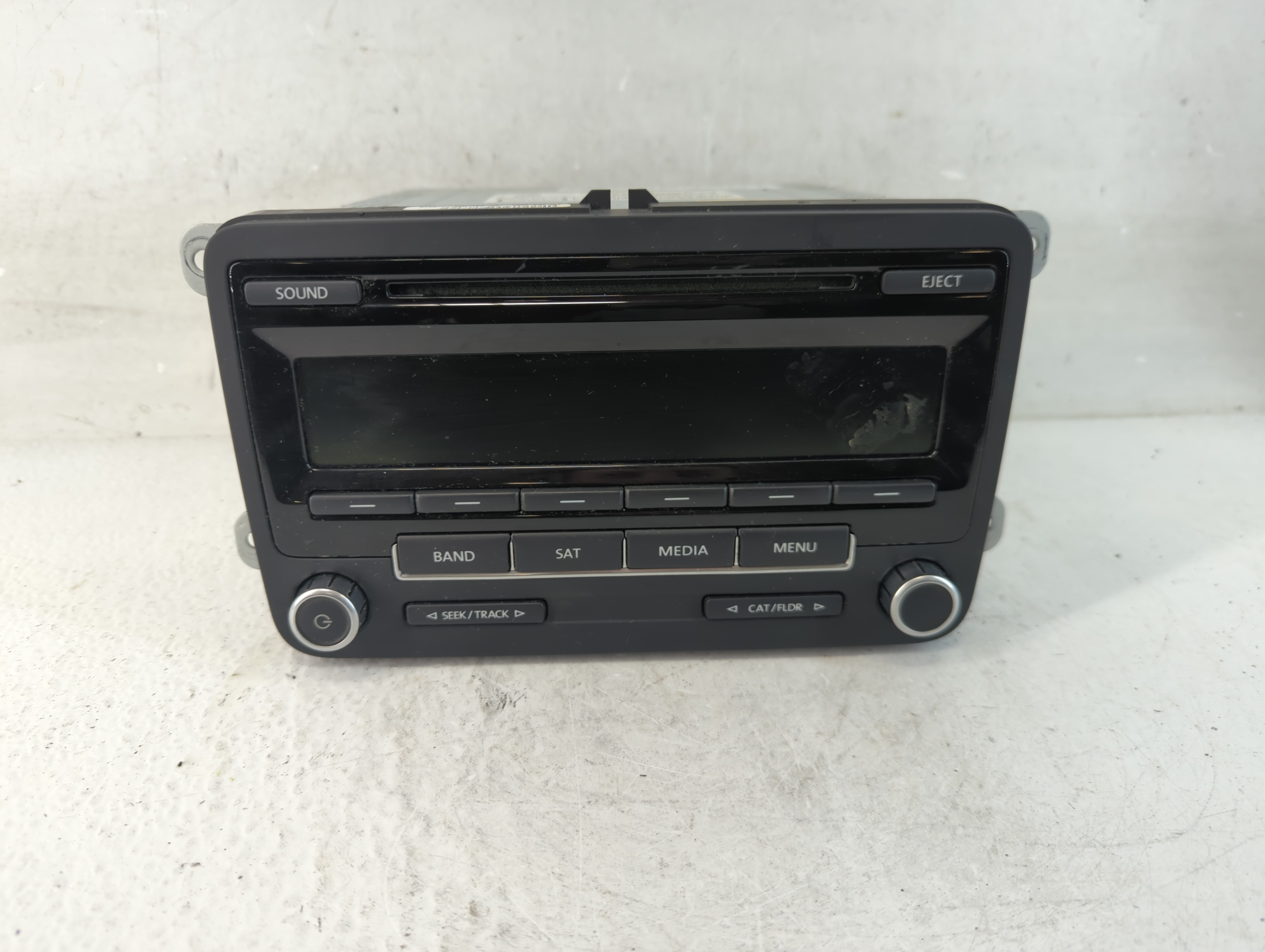 Picture of 2012-2014 Volkswagen Jetta Am Fm Cd Player Radio Receiver 1055332