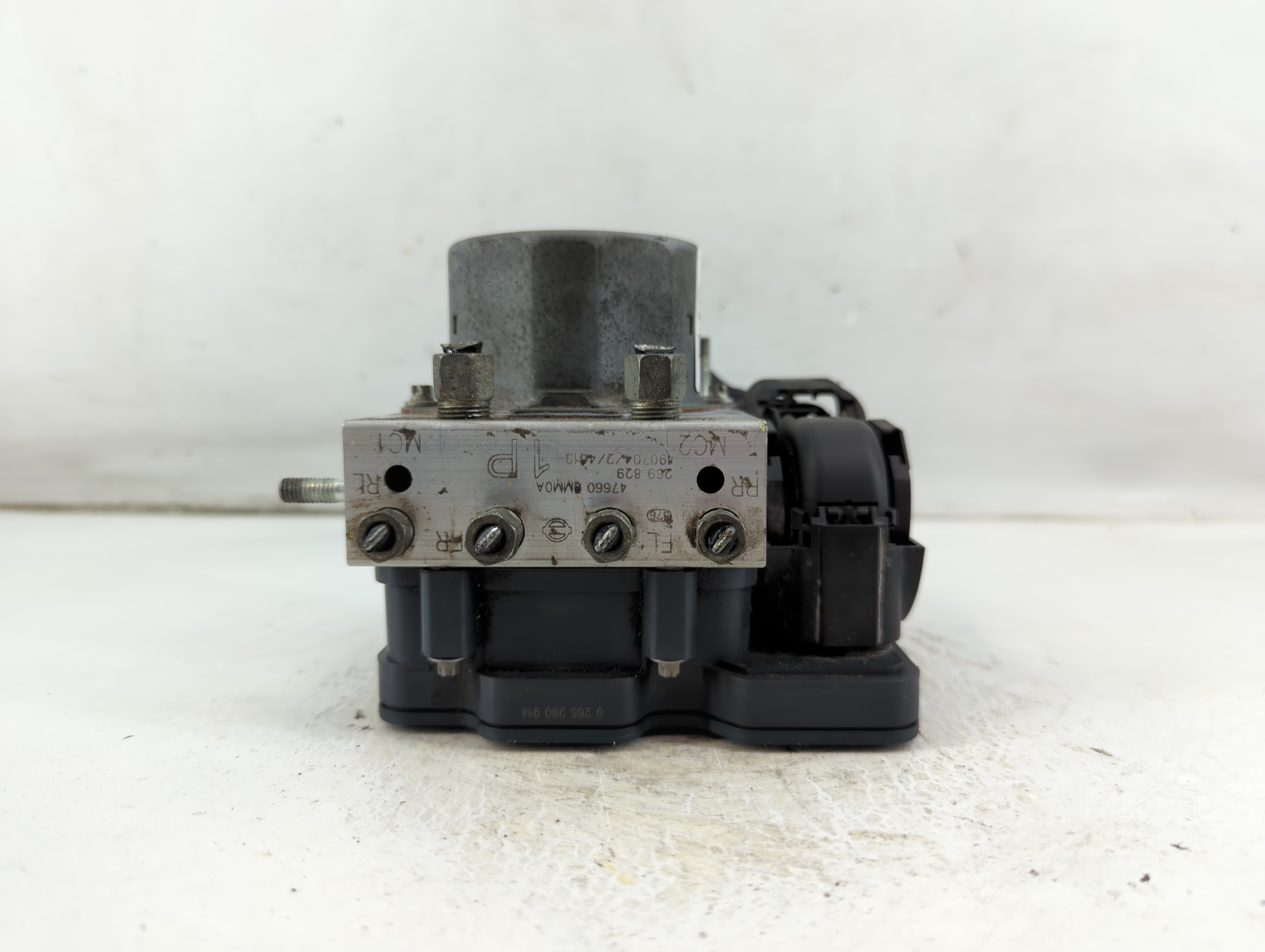 2019-2021 Nissan Rogue Sport Abs Pump Control Module 1055340 - Oemusedautoparts1.com