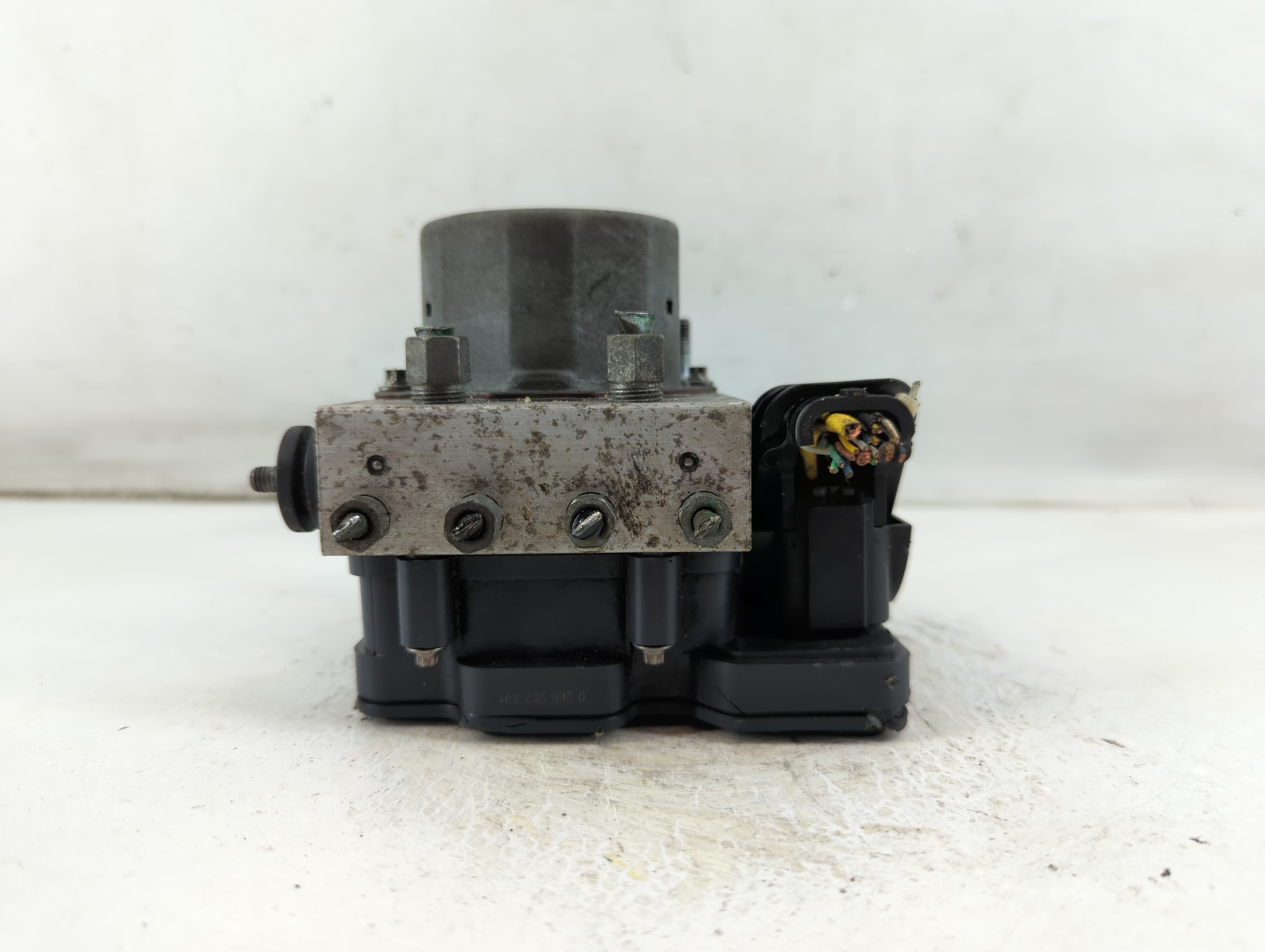 2019-2020 Nissan Altima Abs Pump Control Module 1055341 - Oemusedautoparts1.com