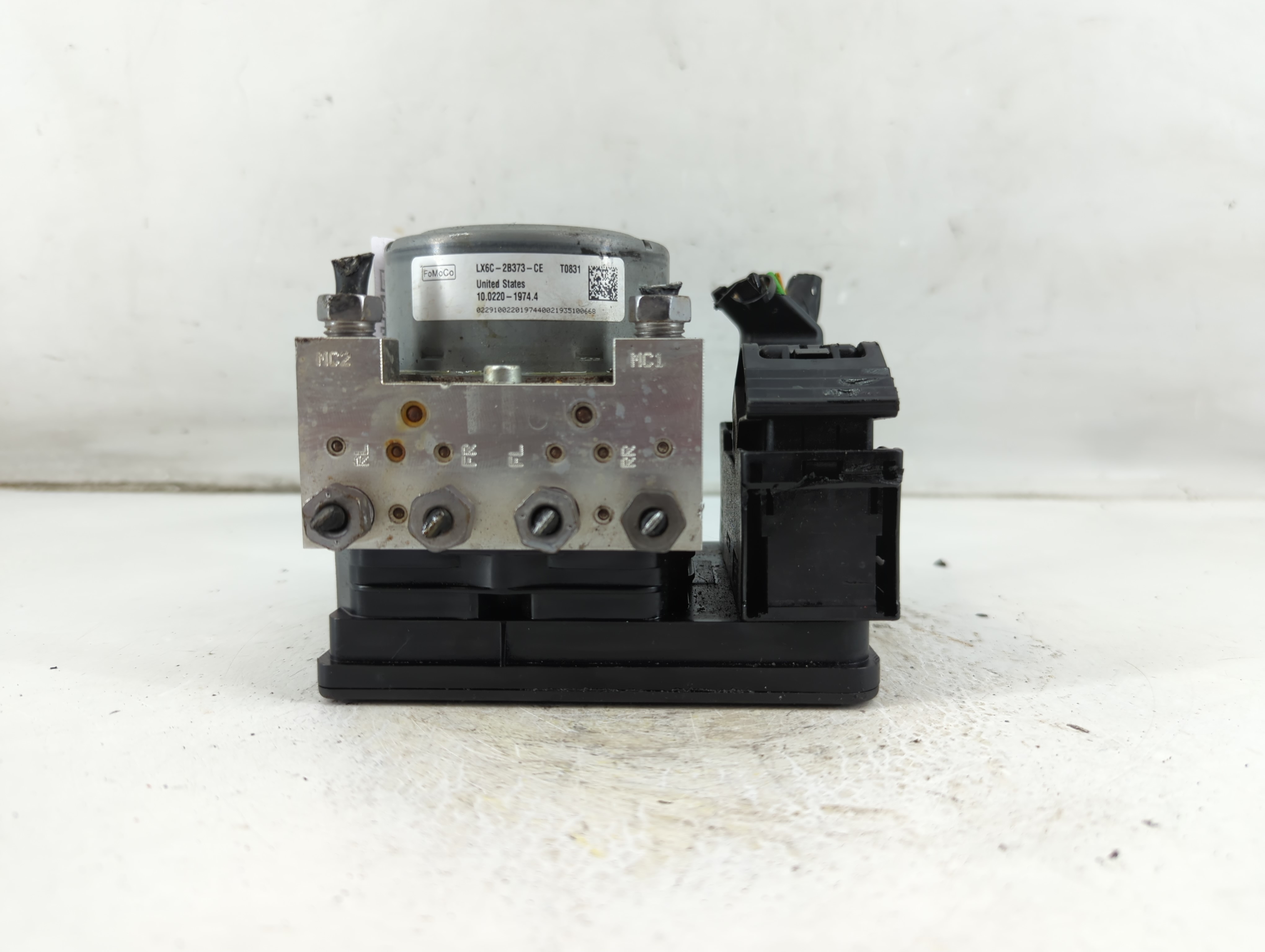 2020-2022 Ford Escape Abs Pump Control Module 1055348 - Oemusedautoparts1.com