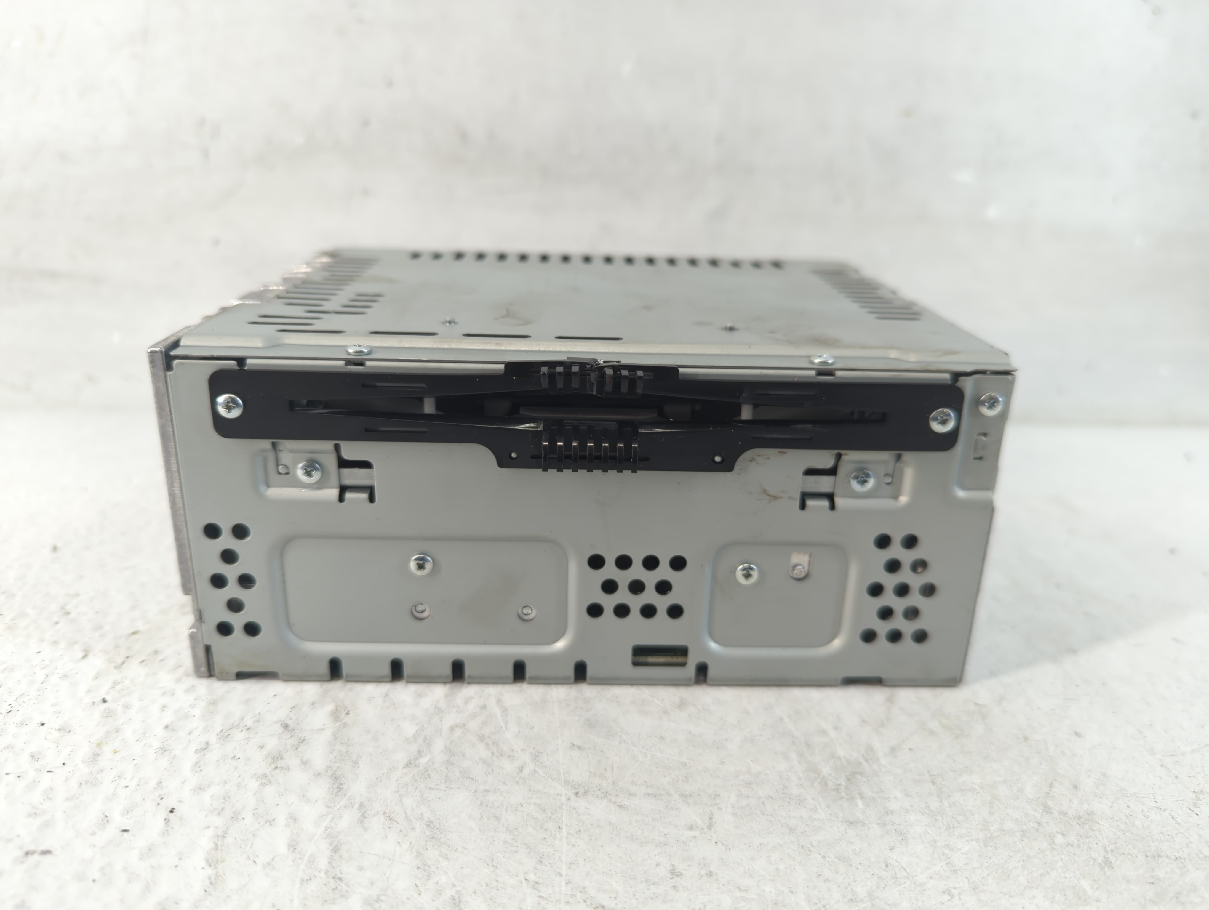 2013-2015 Ford Escape Am Fm Cd Player Radio Receiver 1055350 - Oemusedautoparts1.com