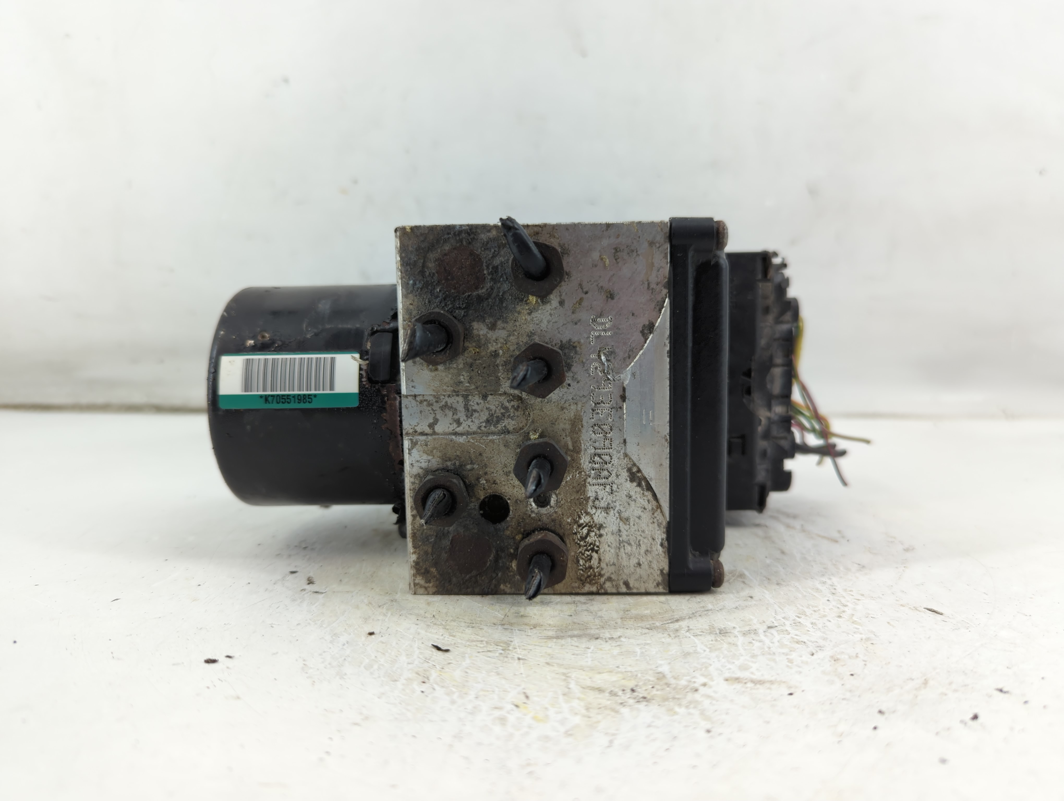 2005-2006 Ford Mustang Abs Pump Control Module 1055375 - Oemusedautoparts1.com