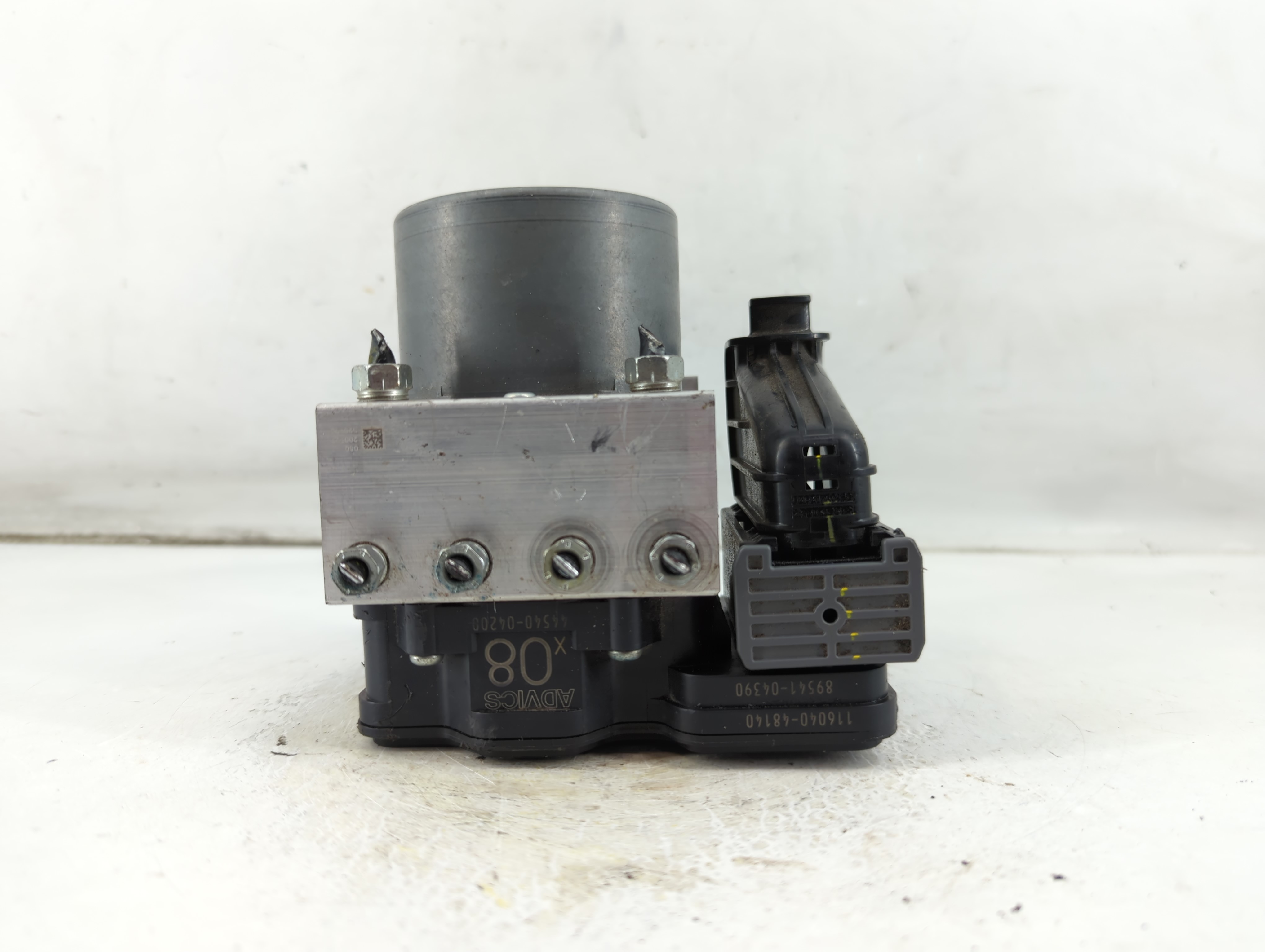 Picture of 2018-2022 Toyota Tacoma Abs Pump Control Module 1055379