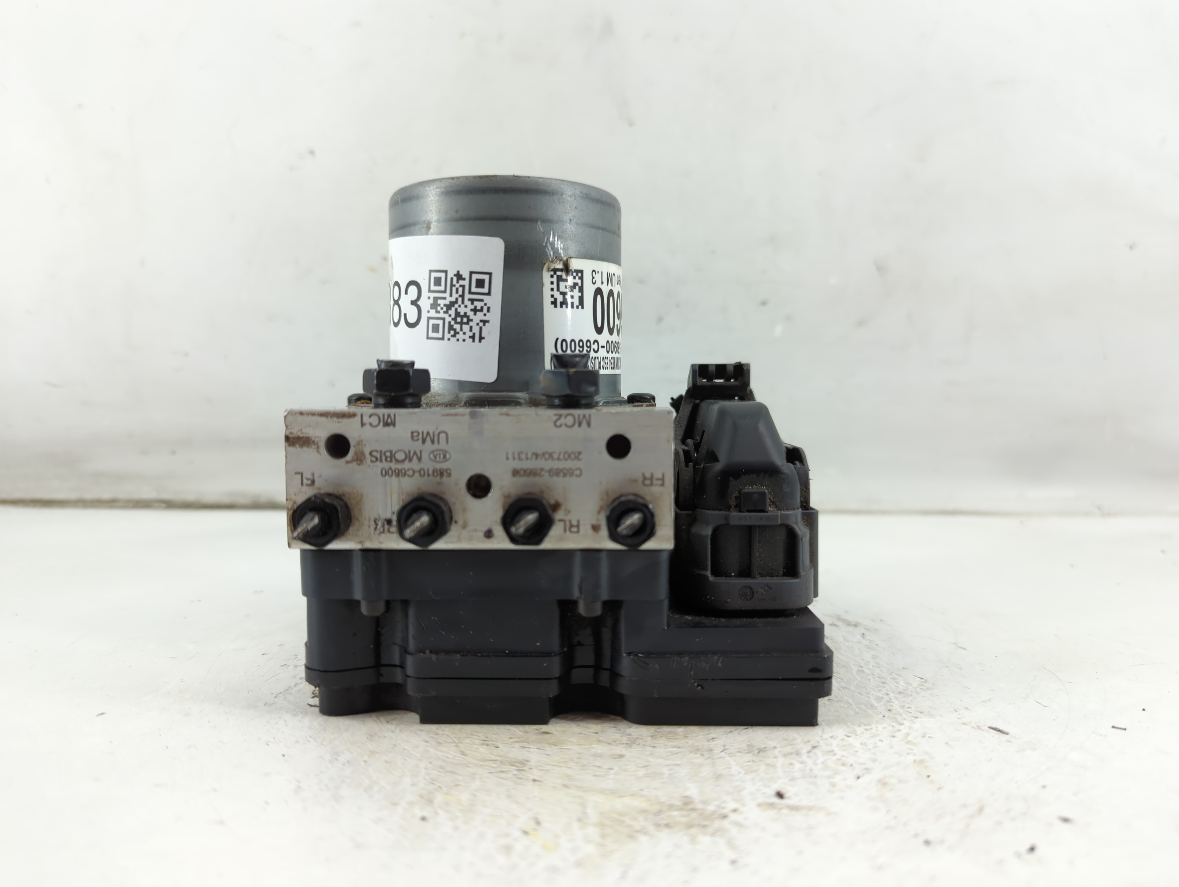 2019-2020 Kia Sorento Abs Pump Control Module 1055383 - Oemusedautoparts1.com