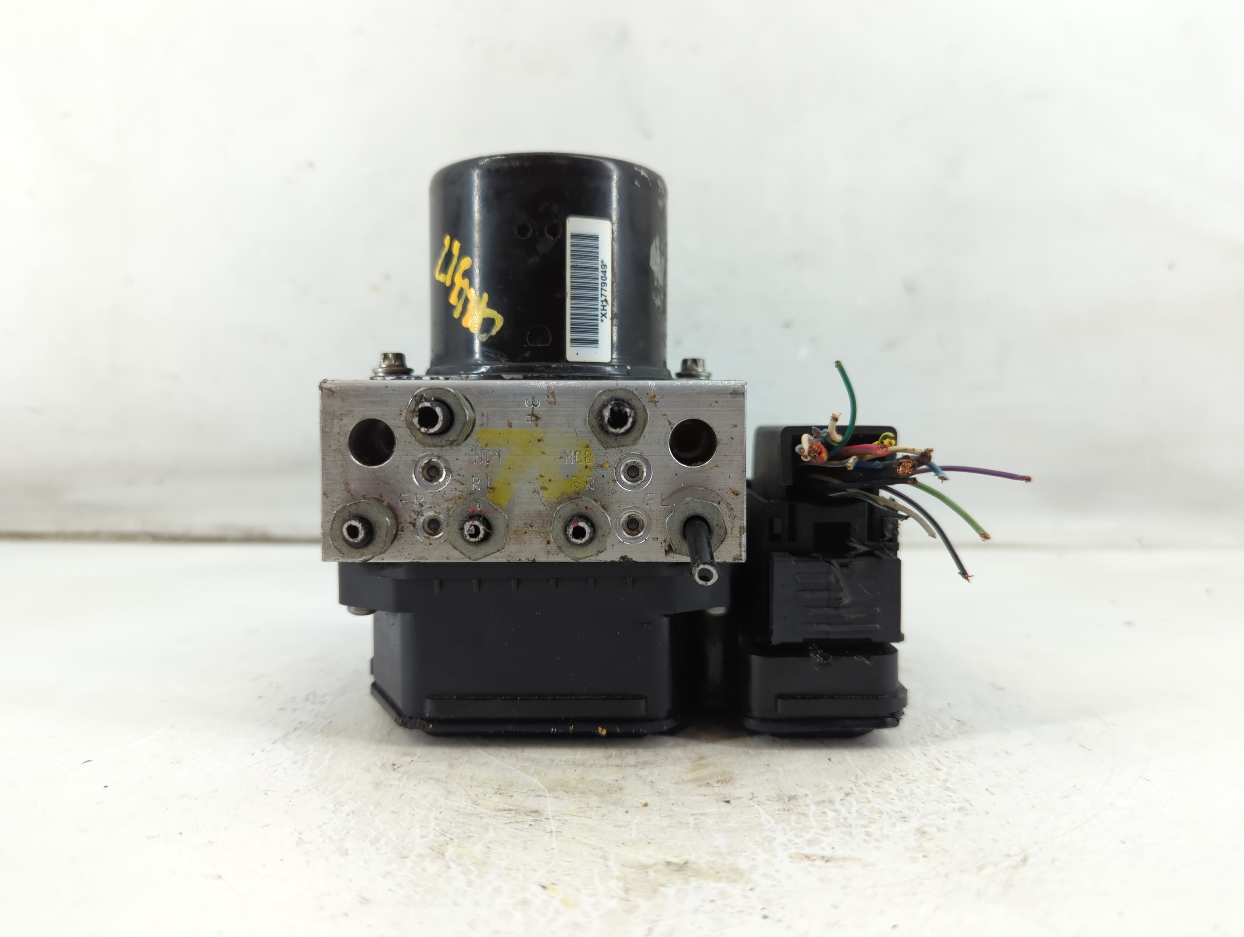 2013-2016 Chevrolet Malibu Abs Pump Control Module 1055387 - Oemusedautoparts1.com