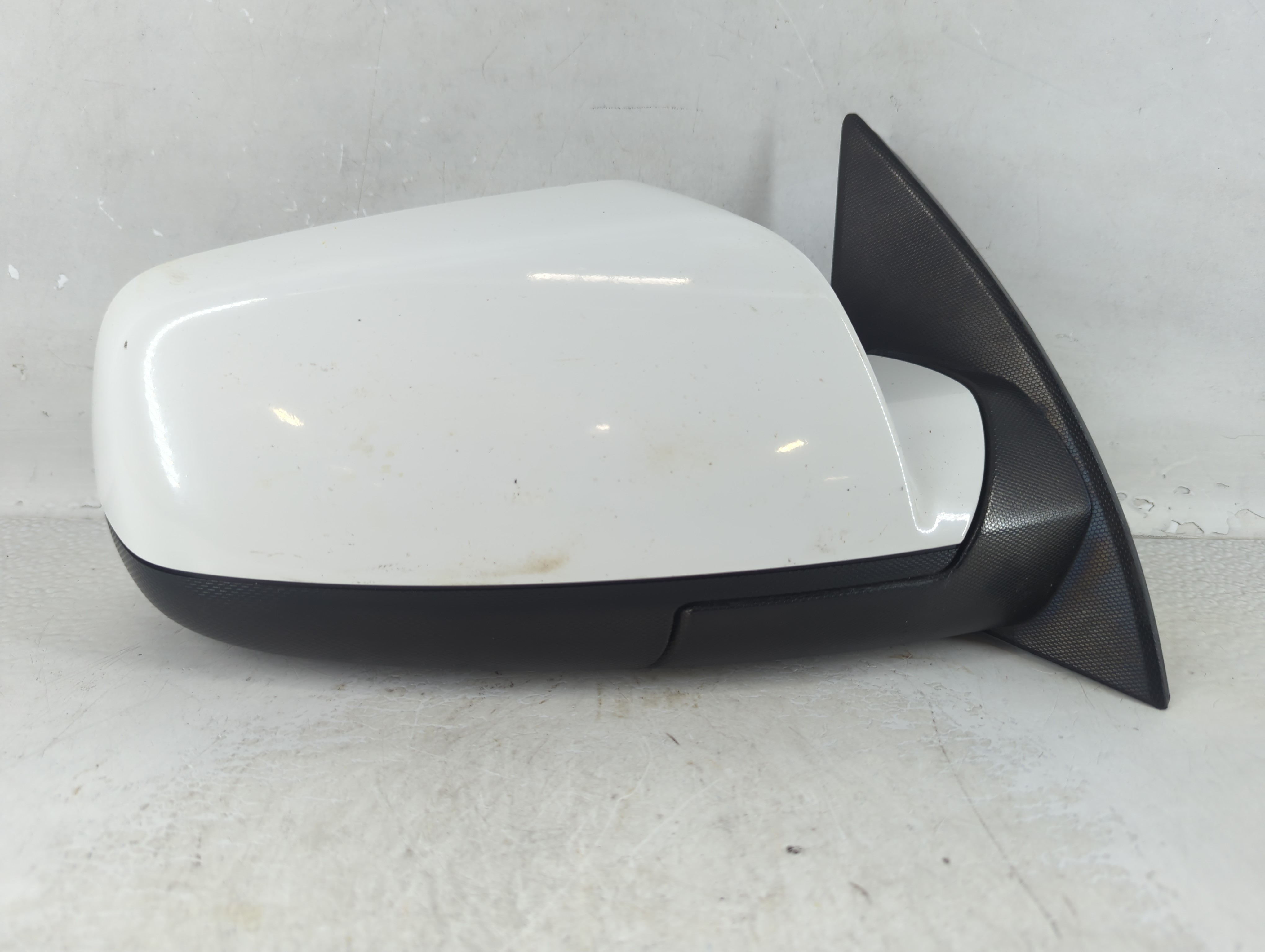 2011-2014 Chevrolet Equinox Passenger Right Side View Power Door Mirror 1055401 - Oemusedautoparts1.com