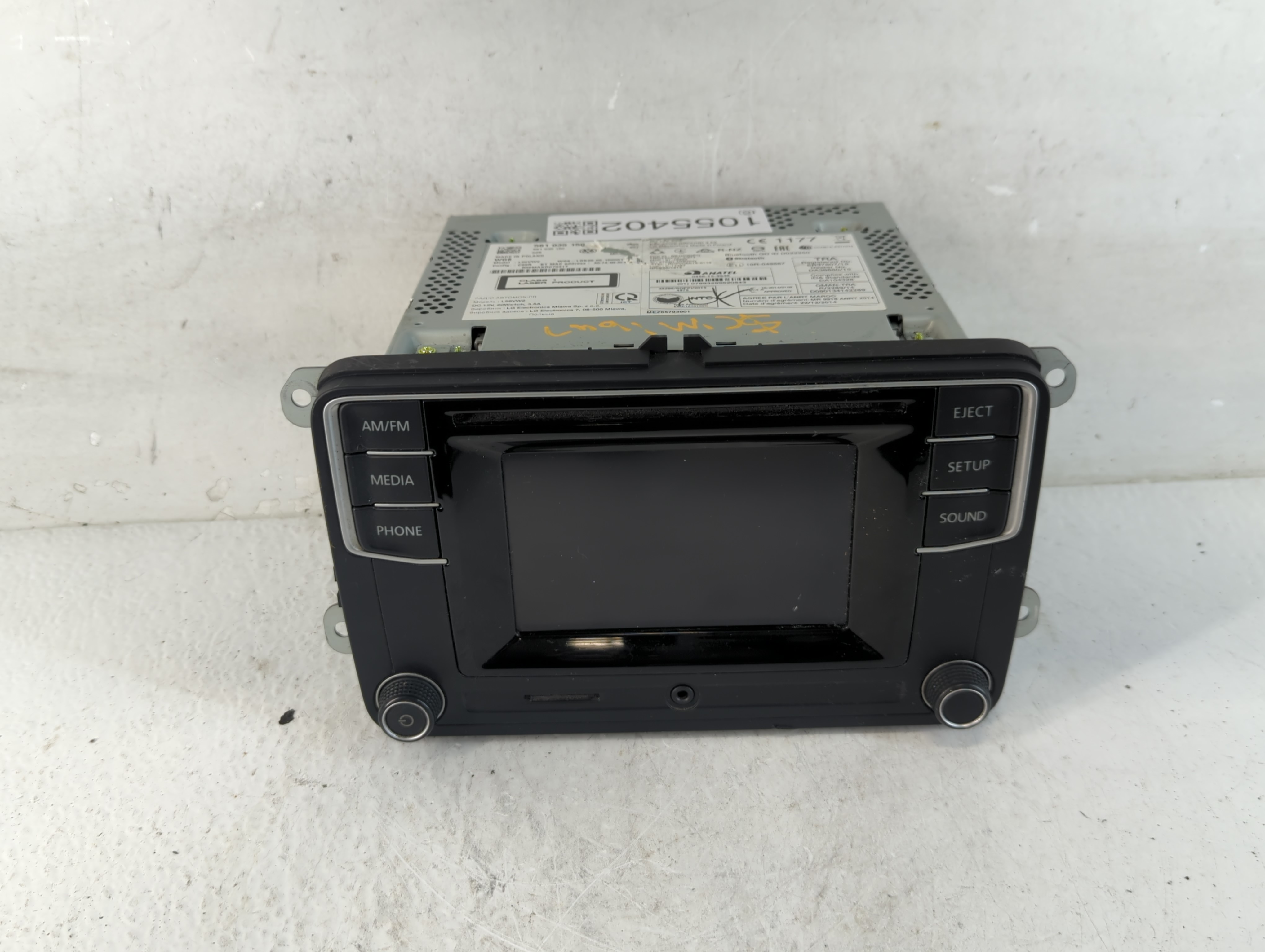 2012-2016 Volkswagen Beetle Am Fm Cd Player Radio Receiver 1055402 - Oemusedautoparts1.com