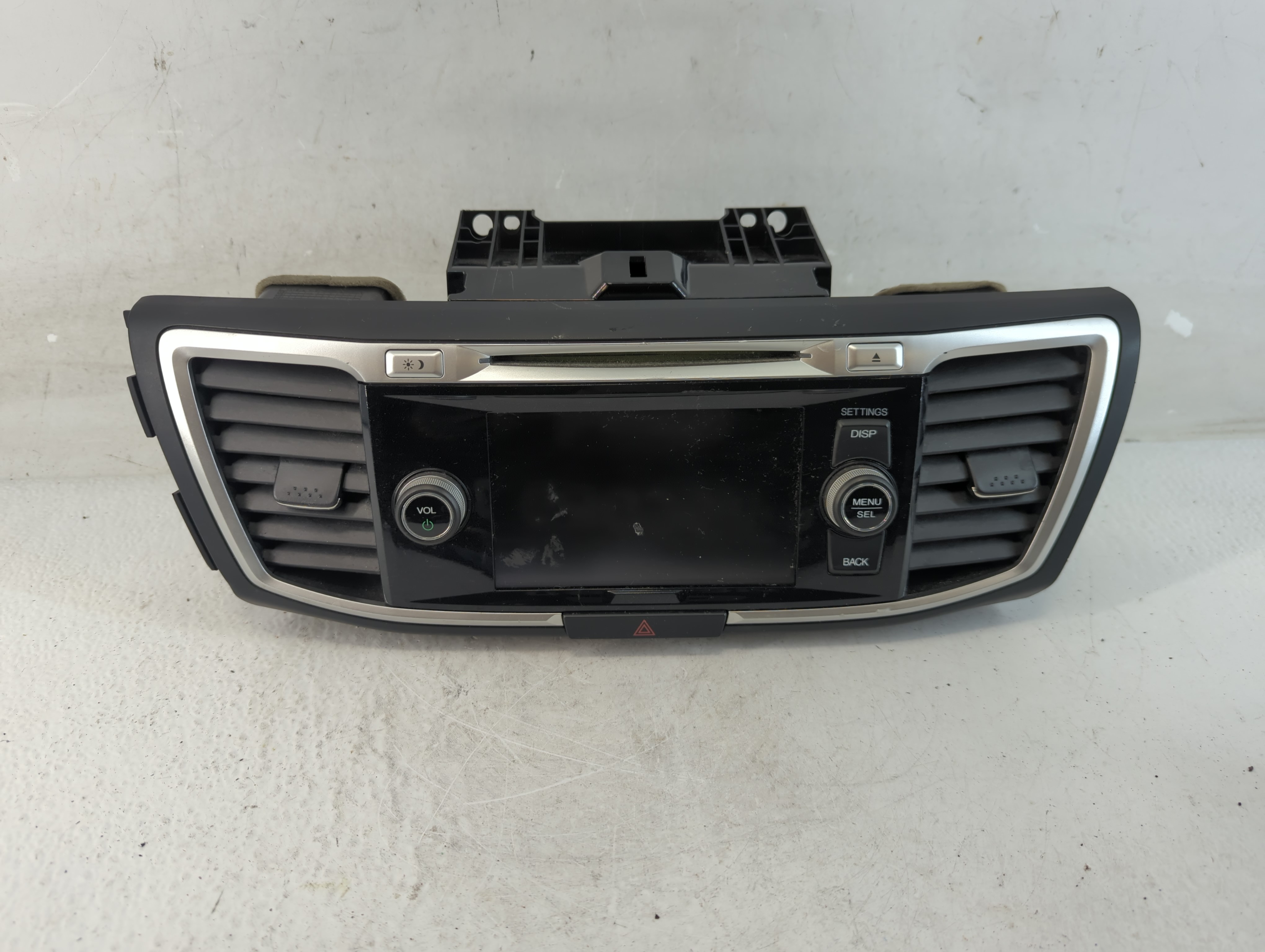 2013 Honda Accord Am Fm Cd Player Radio Receiver 1056046 - Oemusedautoparts1.com