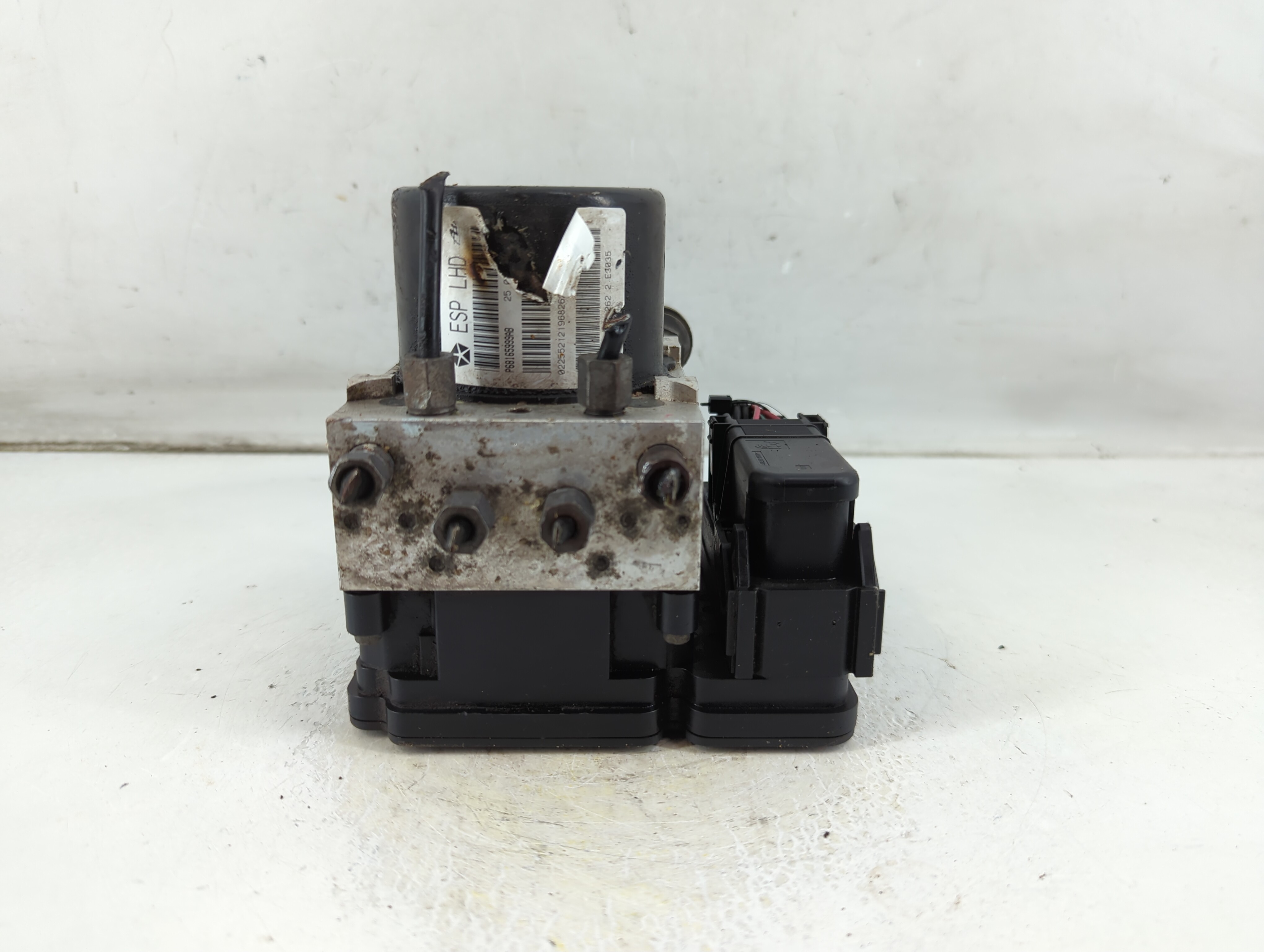 2011-2013 Chrysler 200 Abs Pump Control Module 1056216 - Oemusedautoparts1.com