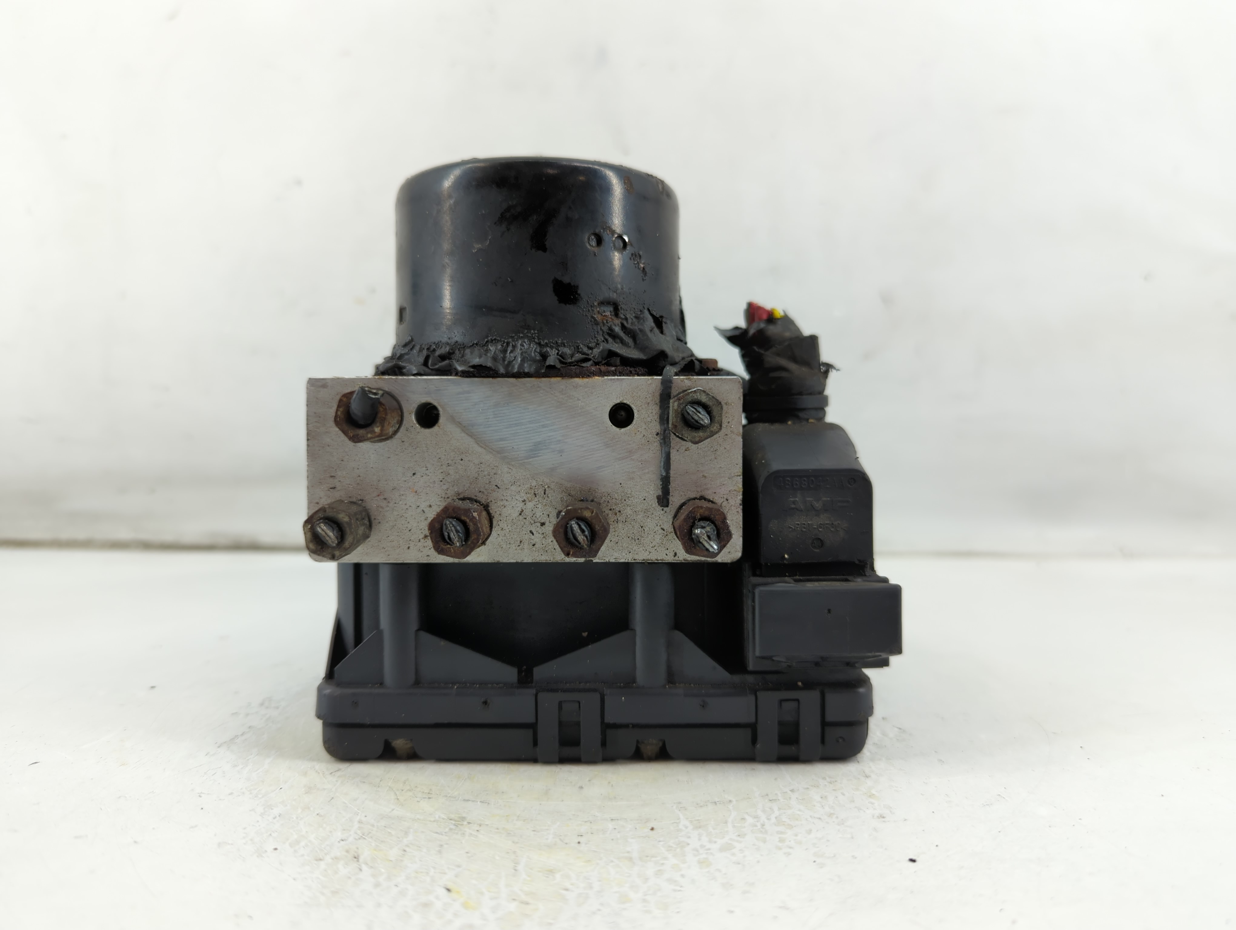 2005-2005 Chrysler Pt Cruiser Abs Pump Control Module 1056223 - Oemusedautoparts1.com