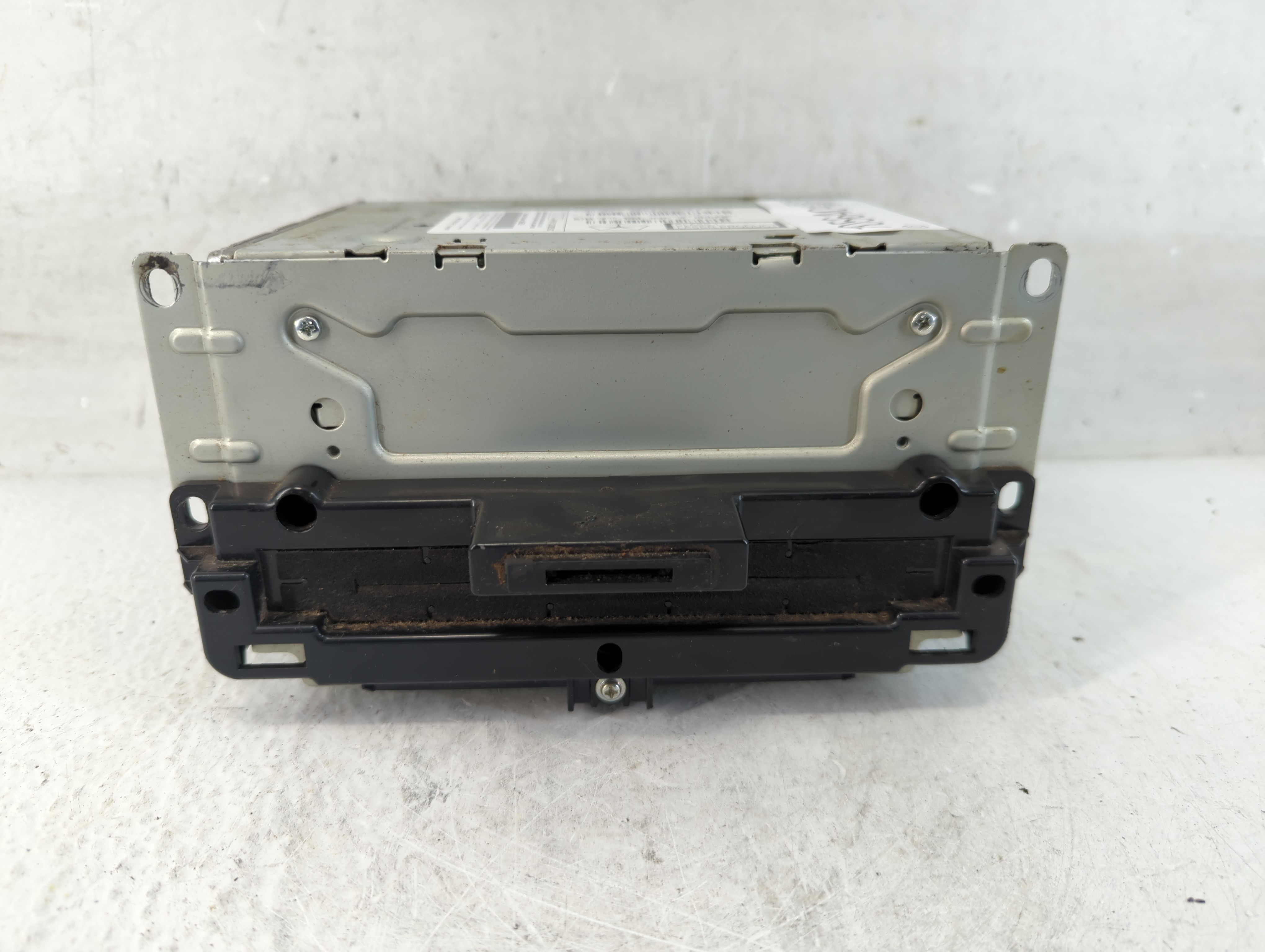 2014-2014 Chrysler 300 Am Fm Cd Player Radio Receiver 1056404 - Oemusedautoparts1.com