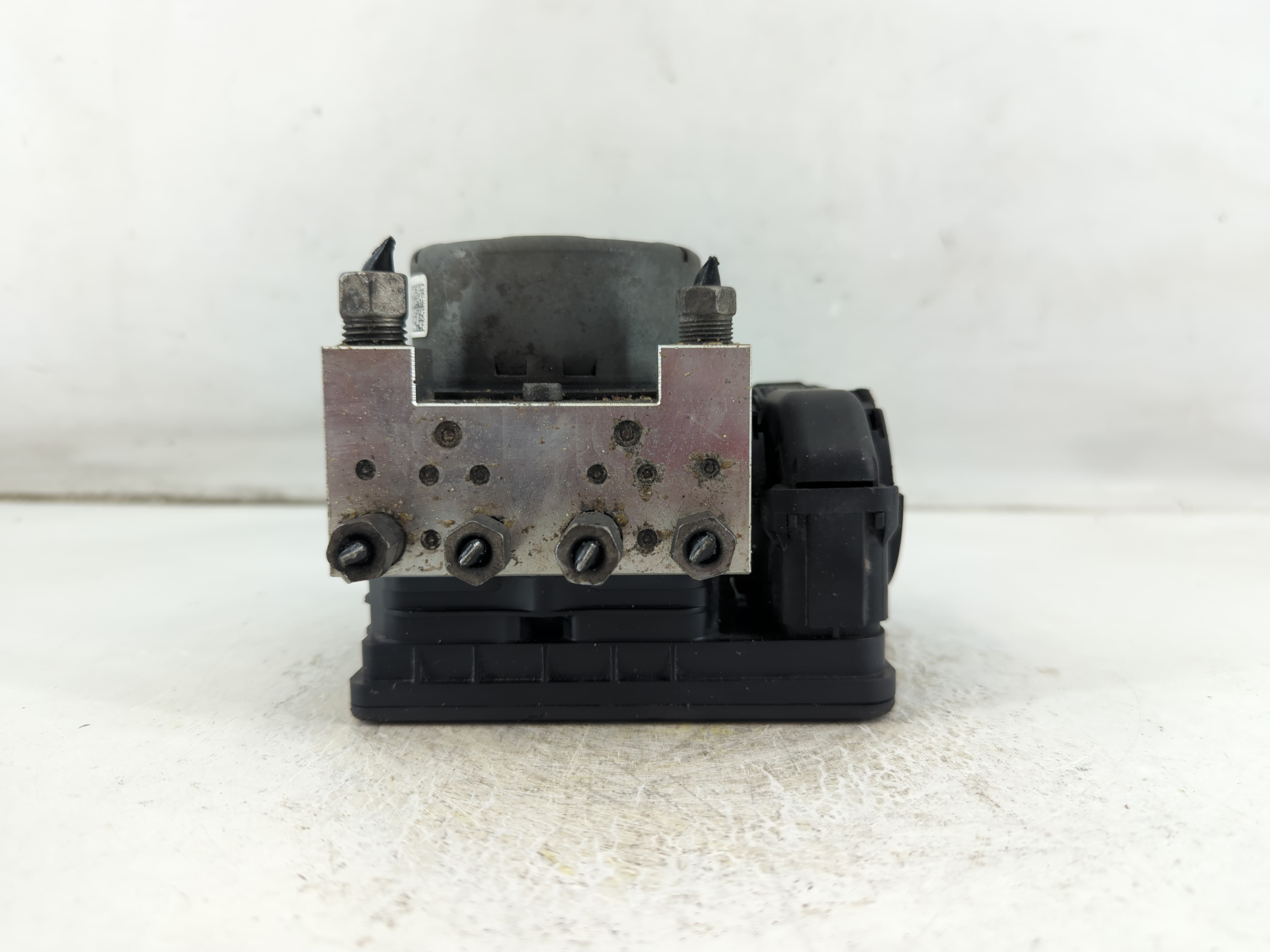 2015-2022 Dodge Charger Abs Pump Control Module 1056703 - Oemusedautoparts1.com