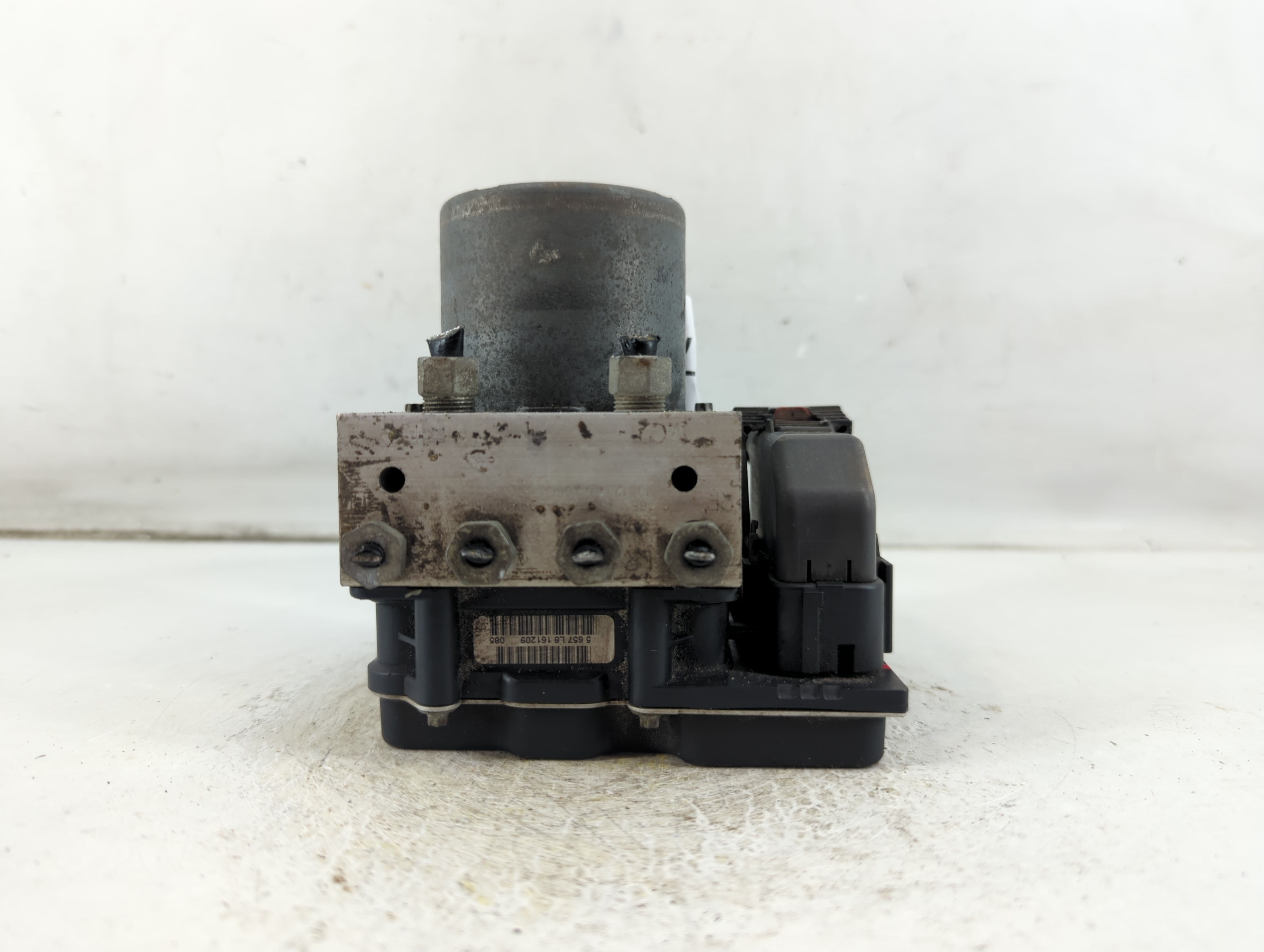 2009-2011 Buick Enclave Abs Pump Control Module 1056705 - Oemusedautoparts1.com