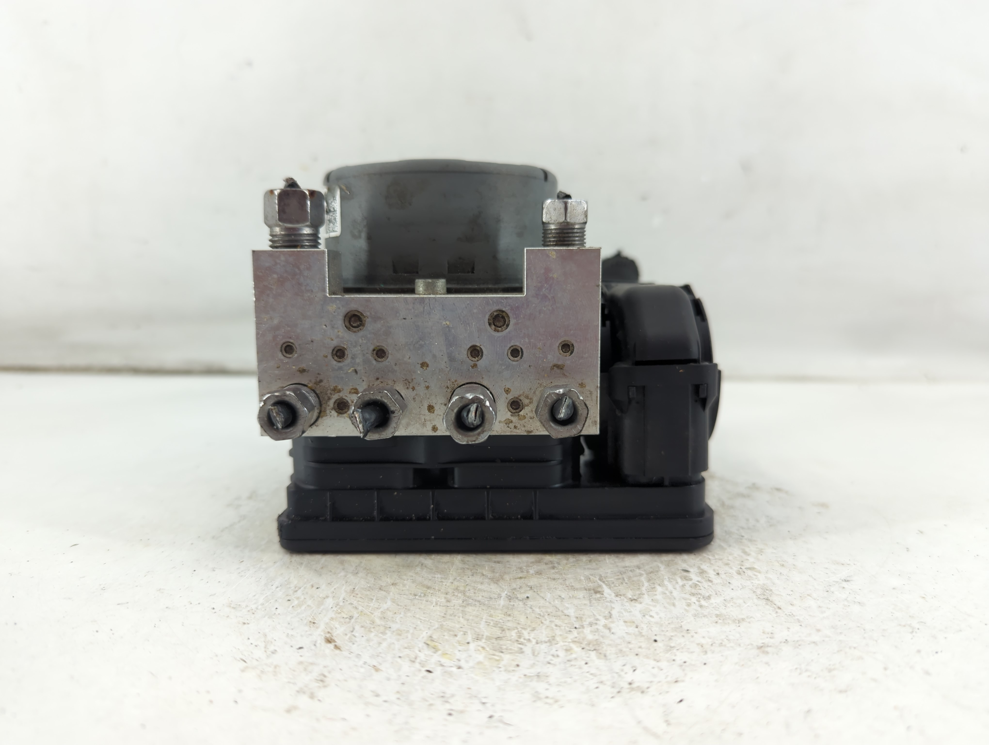 2015-2022 Dodge Charger Abs Pump Control Module 1056707 - Oemusedautoparts1.com