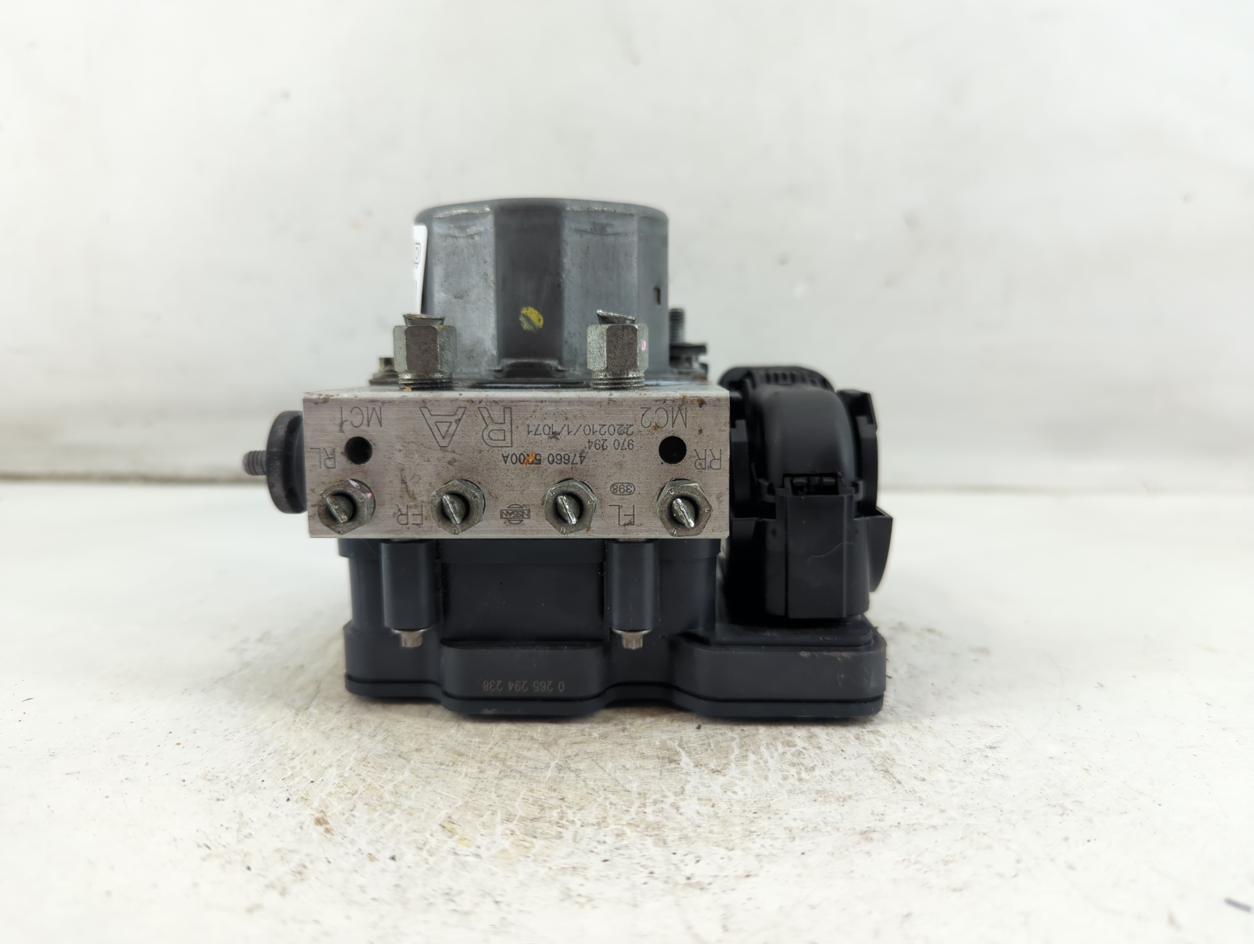 2021-2021 Nissan Kicks Abs Pump Control Module 1056708 - Oemusedautoparts1.com