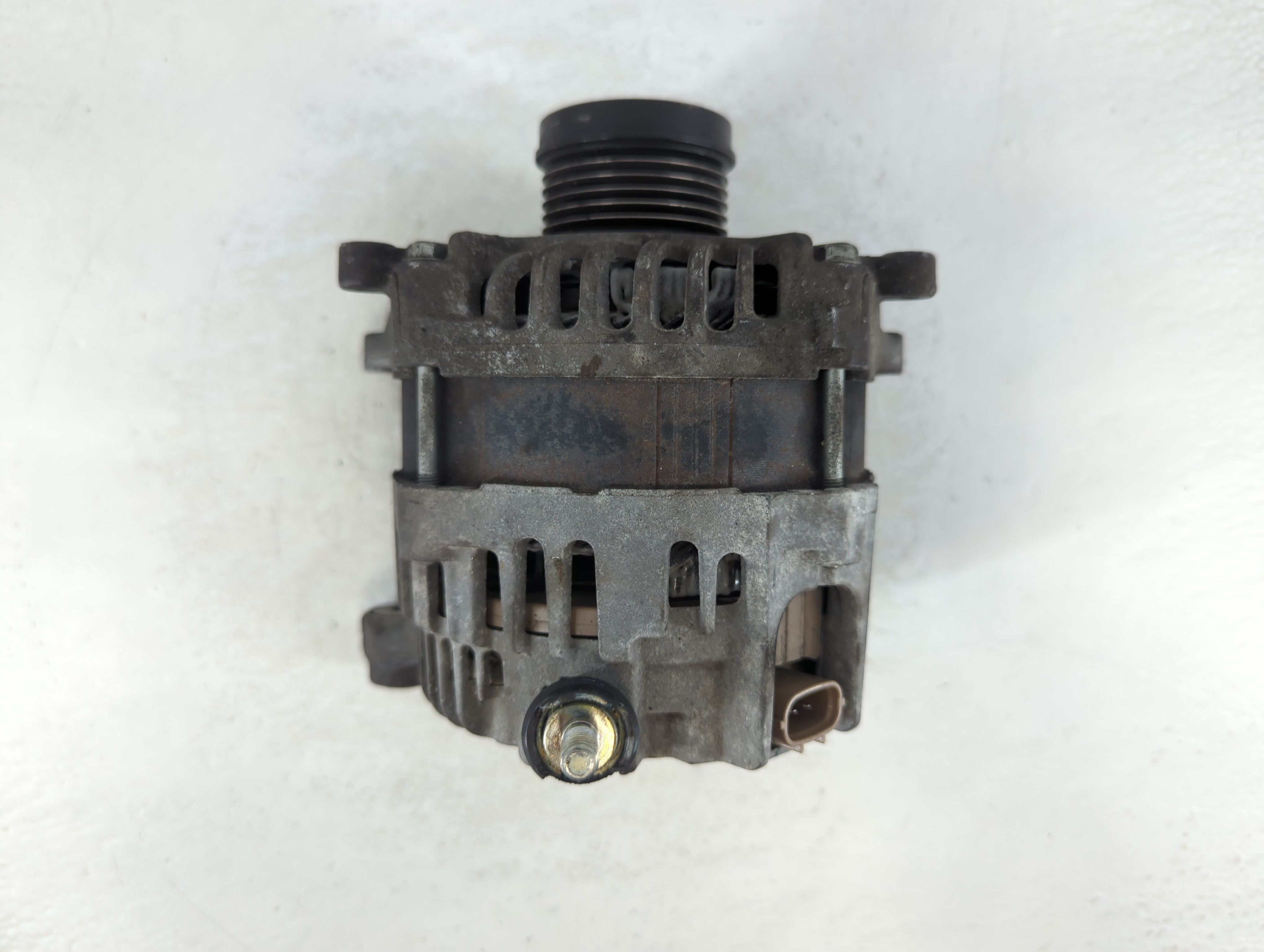 Picture of 2015 Subaru Legacy Alternator Generator Charging Assembly Engine Oem 1056750