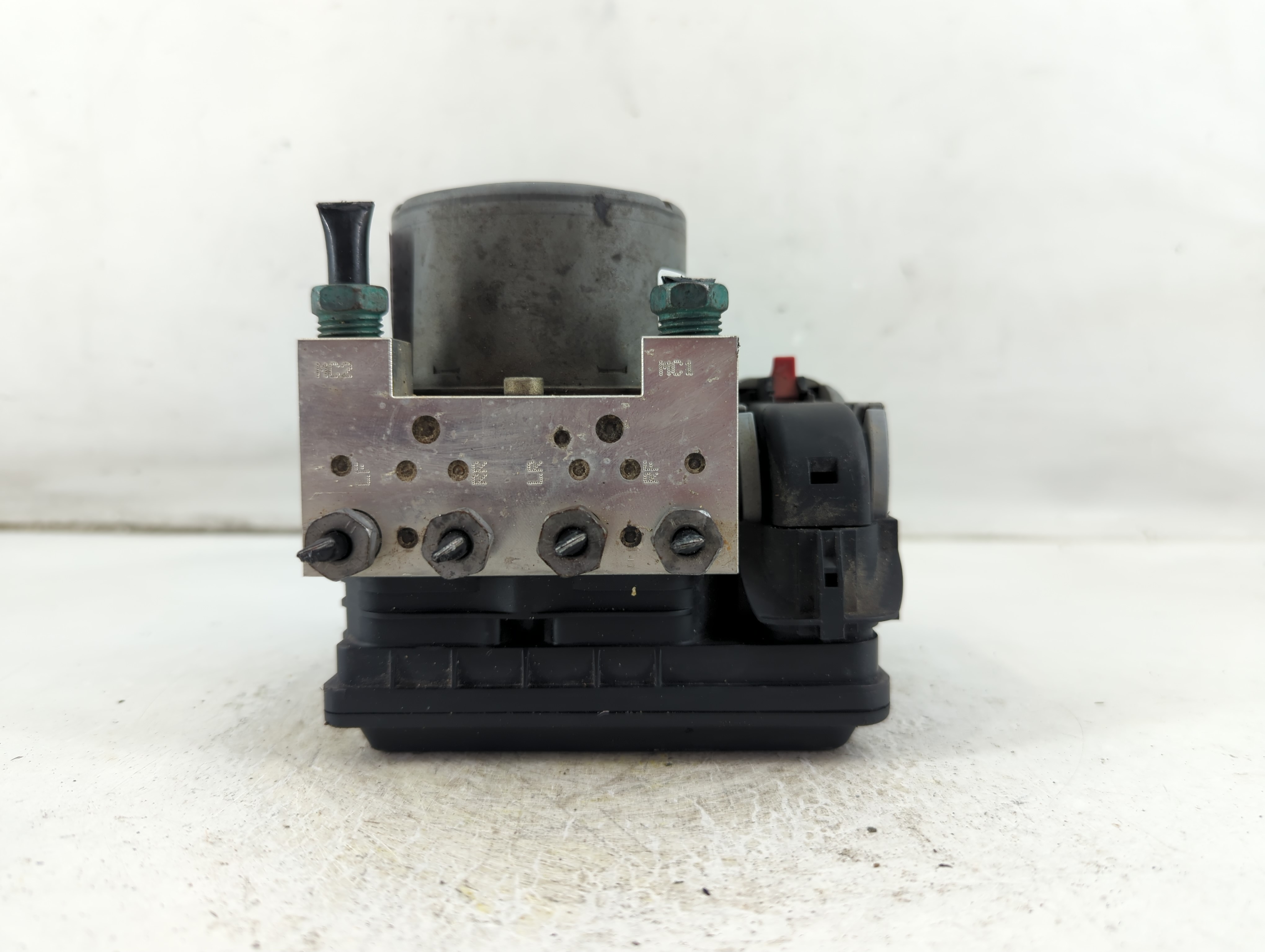 2017-2022 Chevrolet Colorado Abs Pump Control Module 1056784 - Oemusedautoparts1.com