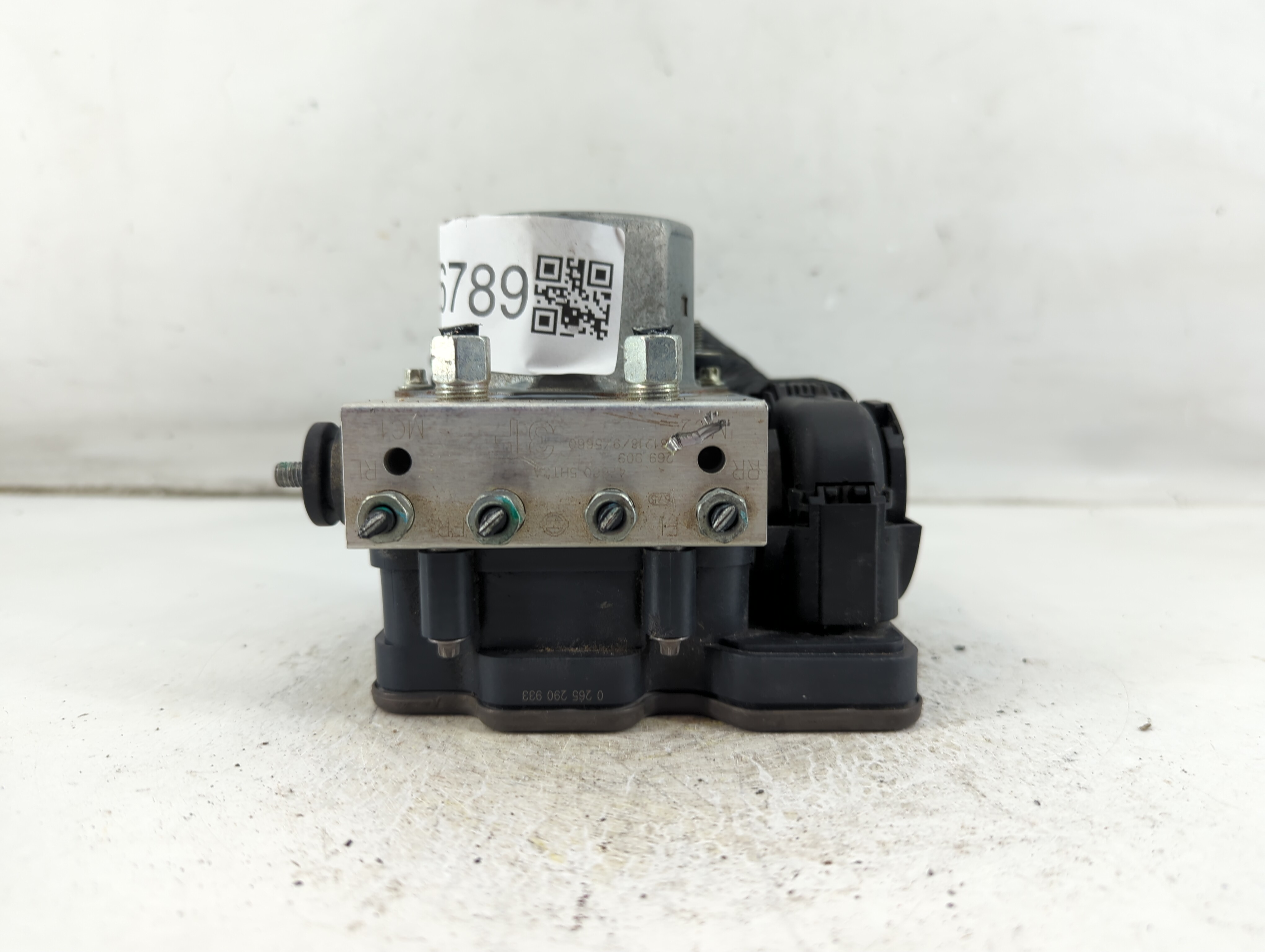 Picture of 2019-2020 Nissan Rogue Abs Pump Control Module 1056789