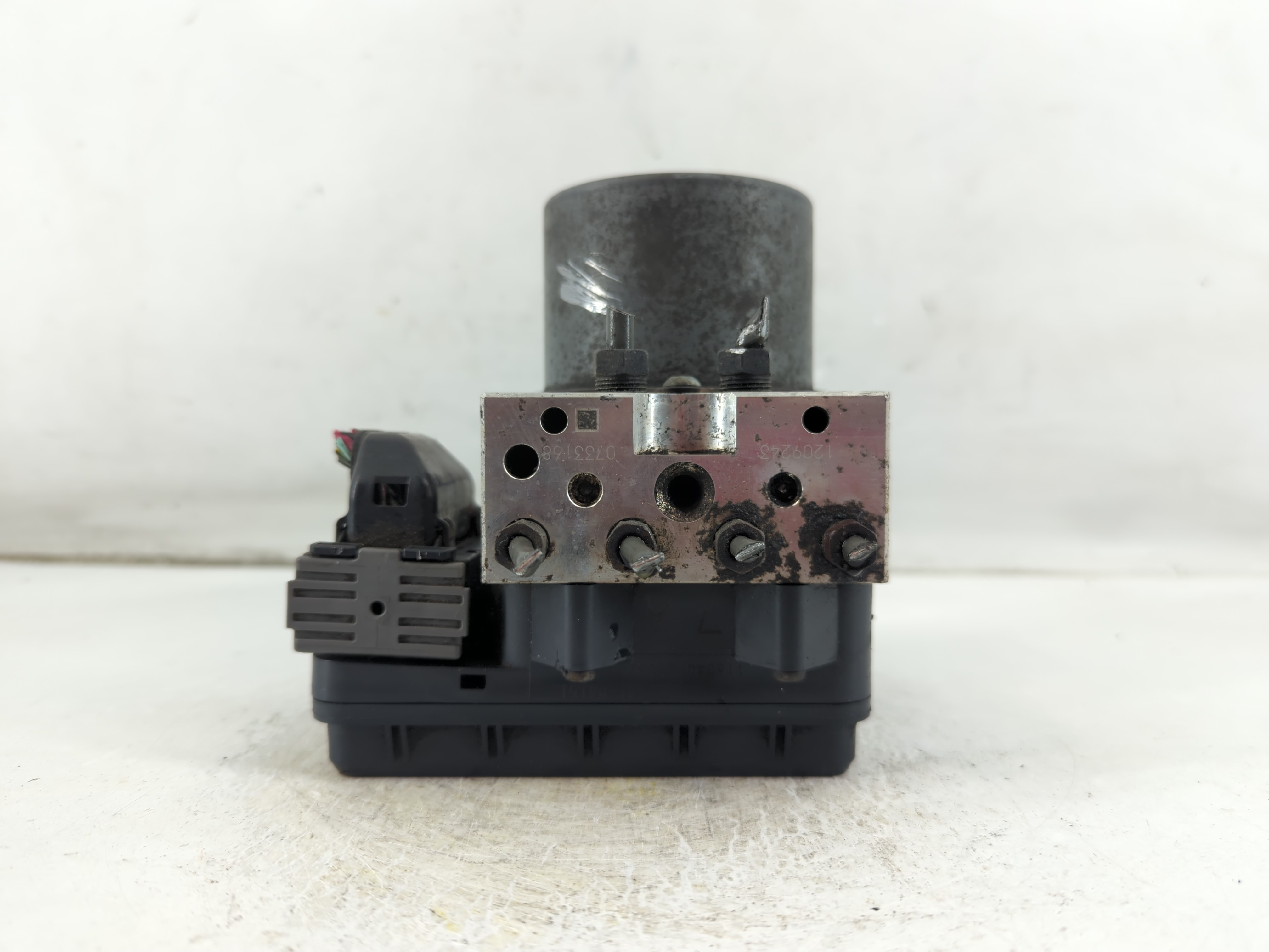 Picture of 2012-2015 Toyota Tacoma Abs Pump Control Module 1056847