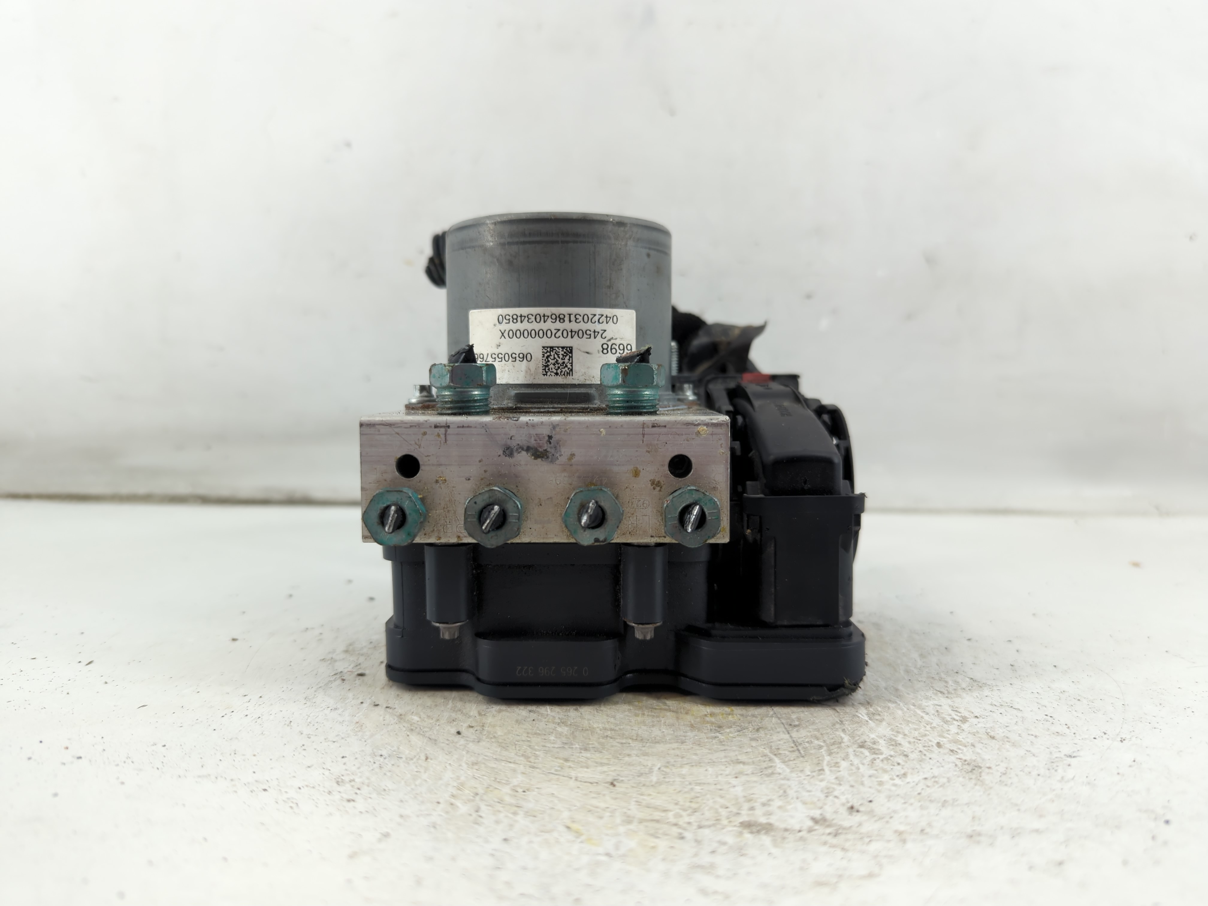 2019-2021 Chevrolet Malibu Abs Pump Control Module 1056851 - Oemusedautoparts1.com