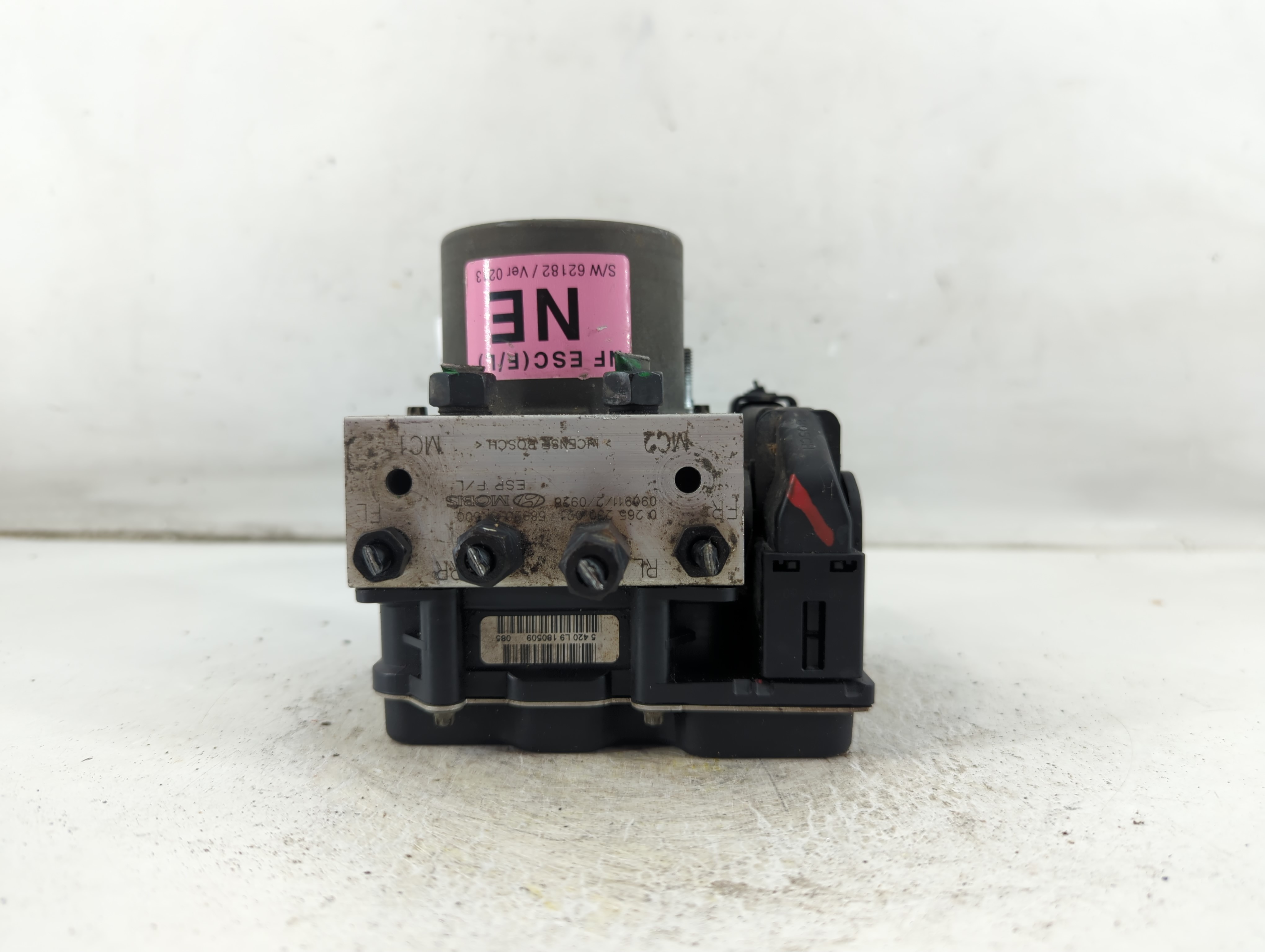 2009-2010 Hyundai Sonata Abs Pump Control Module 1056852 - Oemusedautoparts1.com