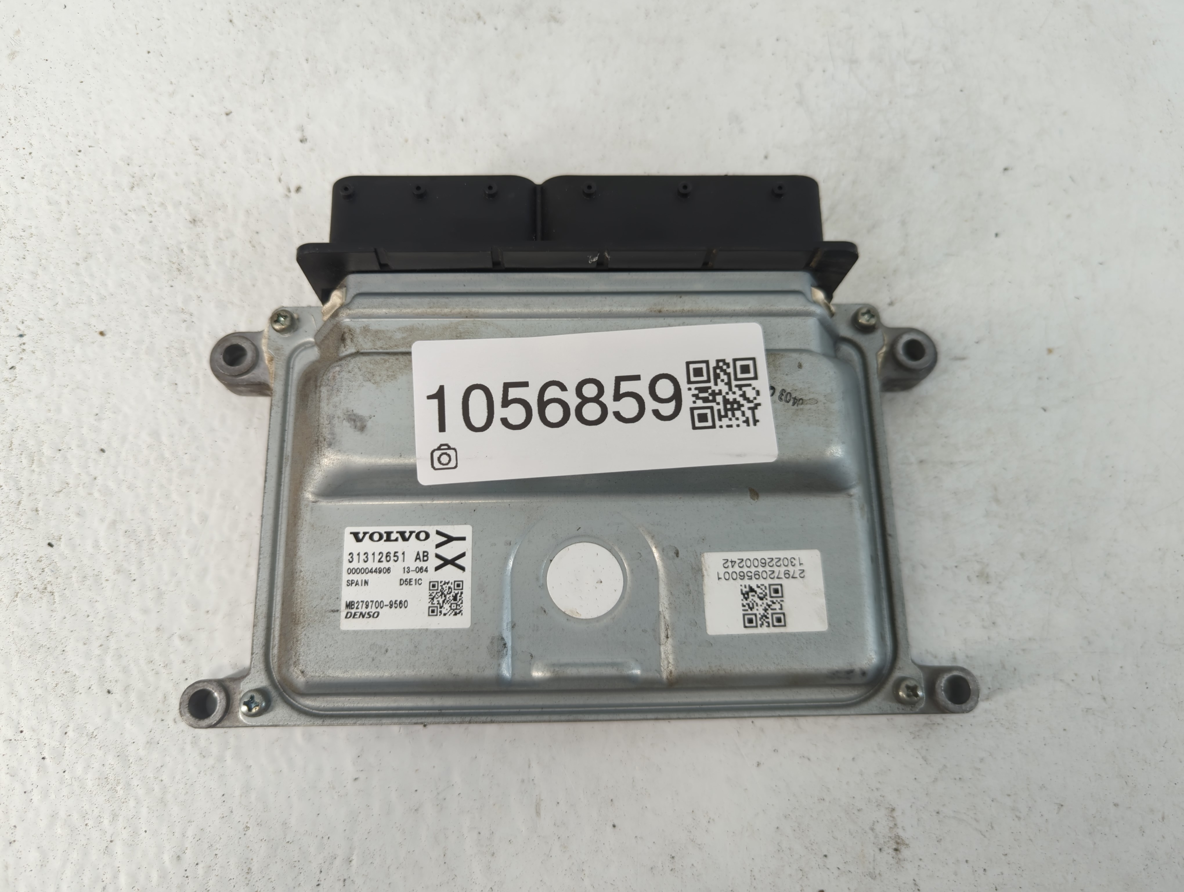 2015-2016 Volvo V60 Engine Control Computer Ecu Pcm Ecm Pcu Oem 1056859 - Oemusedautoparts1.com