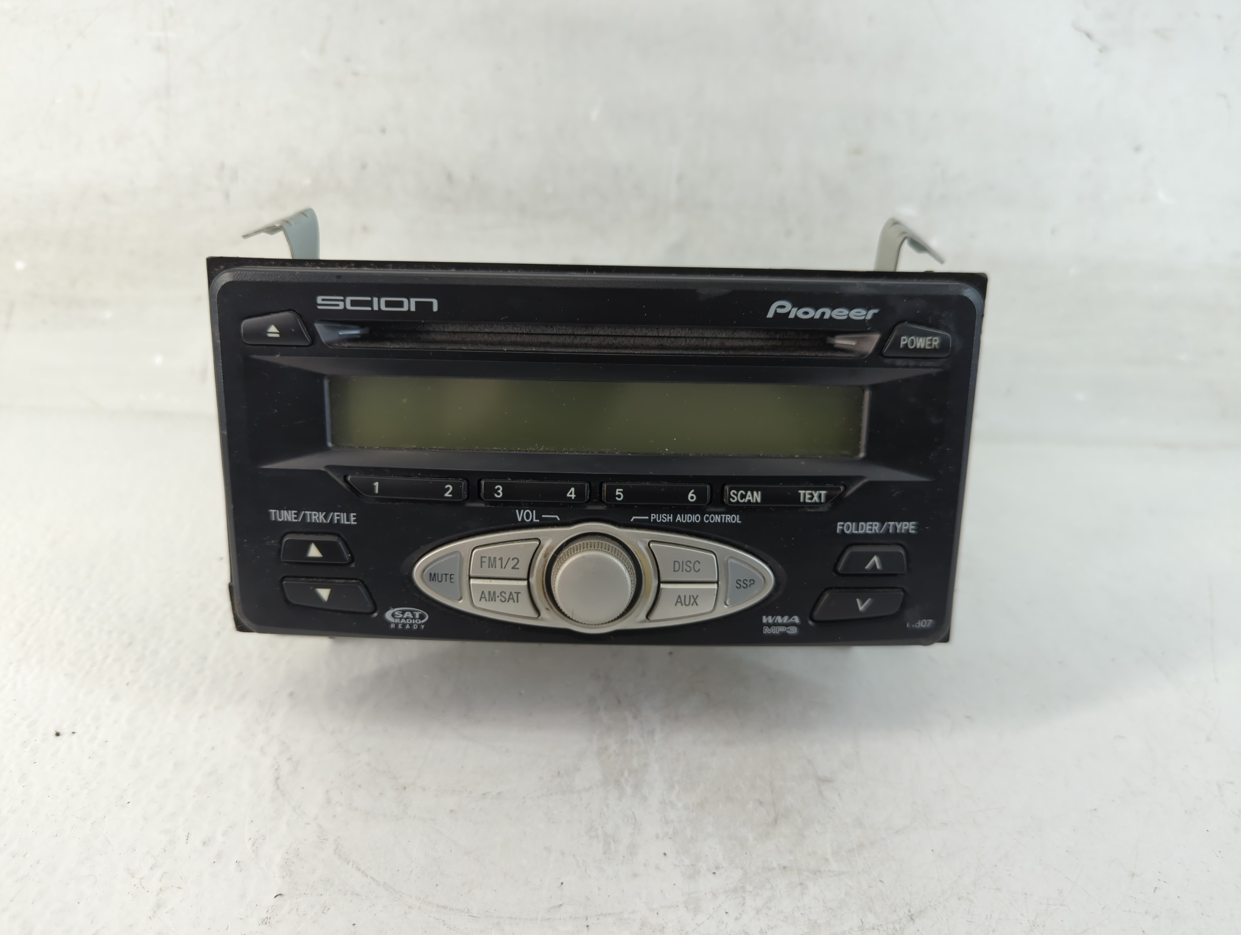 2006-2006 Scion Xb Am Fm Cd Player Radio Receiver 1056875 - Oemusedautoparts1.com