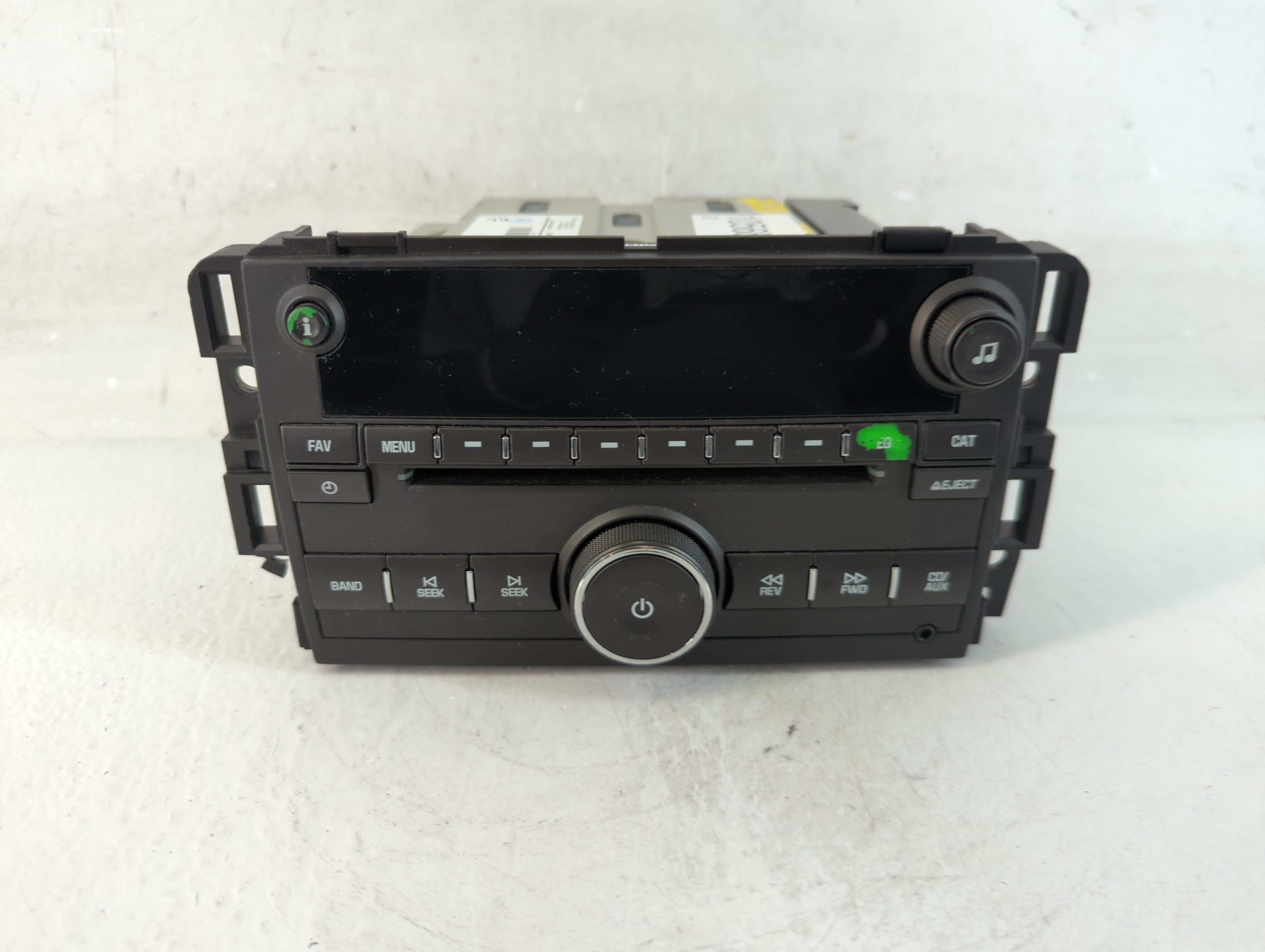 2010-2013 Chevrolet Silverado 1500 Am Fm Cd Player Radio Receiver 1056886 - Oemusedautoparts1.com
