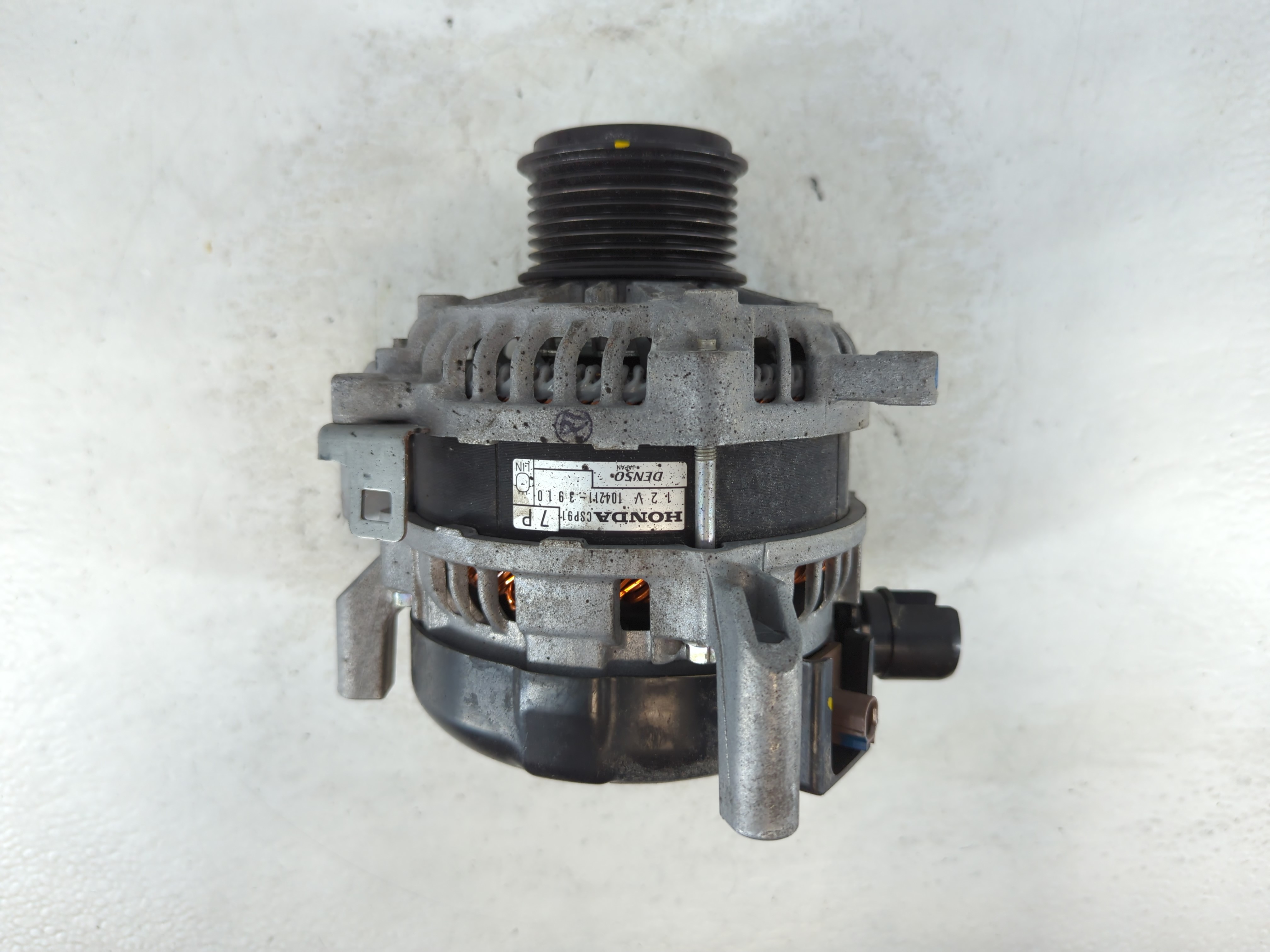 Picture of Honda Hr-v Alternator Generator Charging Assembly Engine Oem 1056903