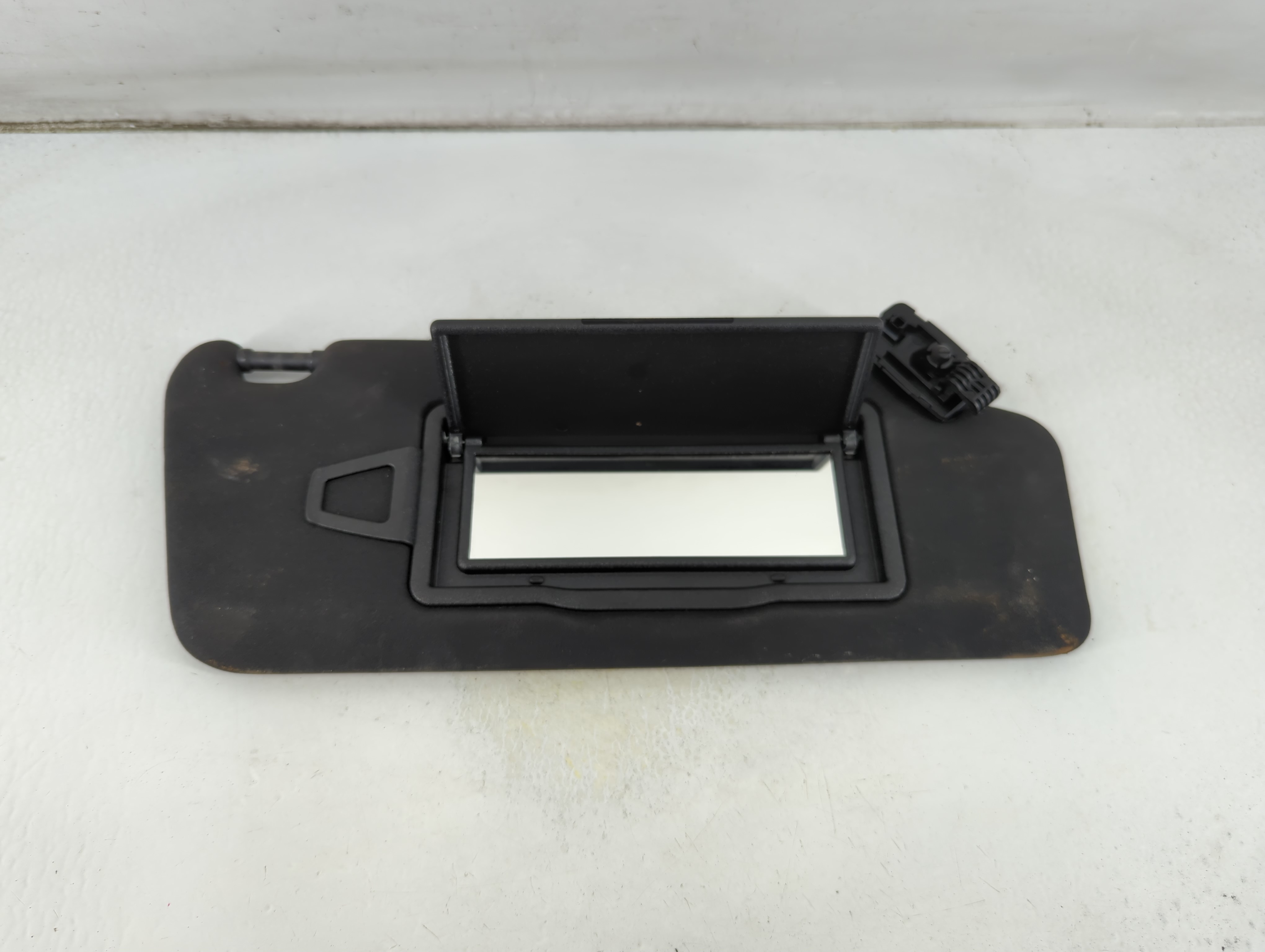 2010-2014 Mercedes-benz C250 Driver Sun Visor Mirror Left Sunvisor Black 1056922 - Oemusedautoparts1.com