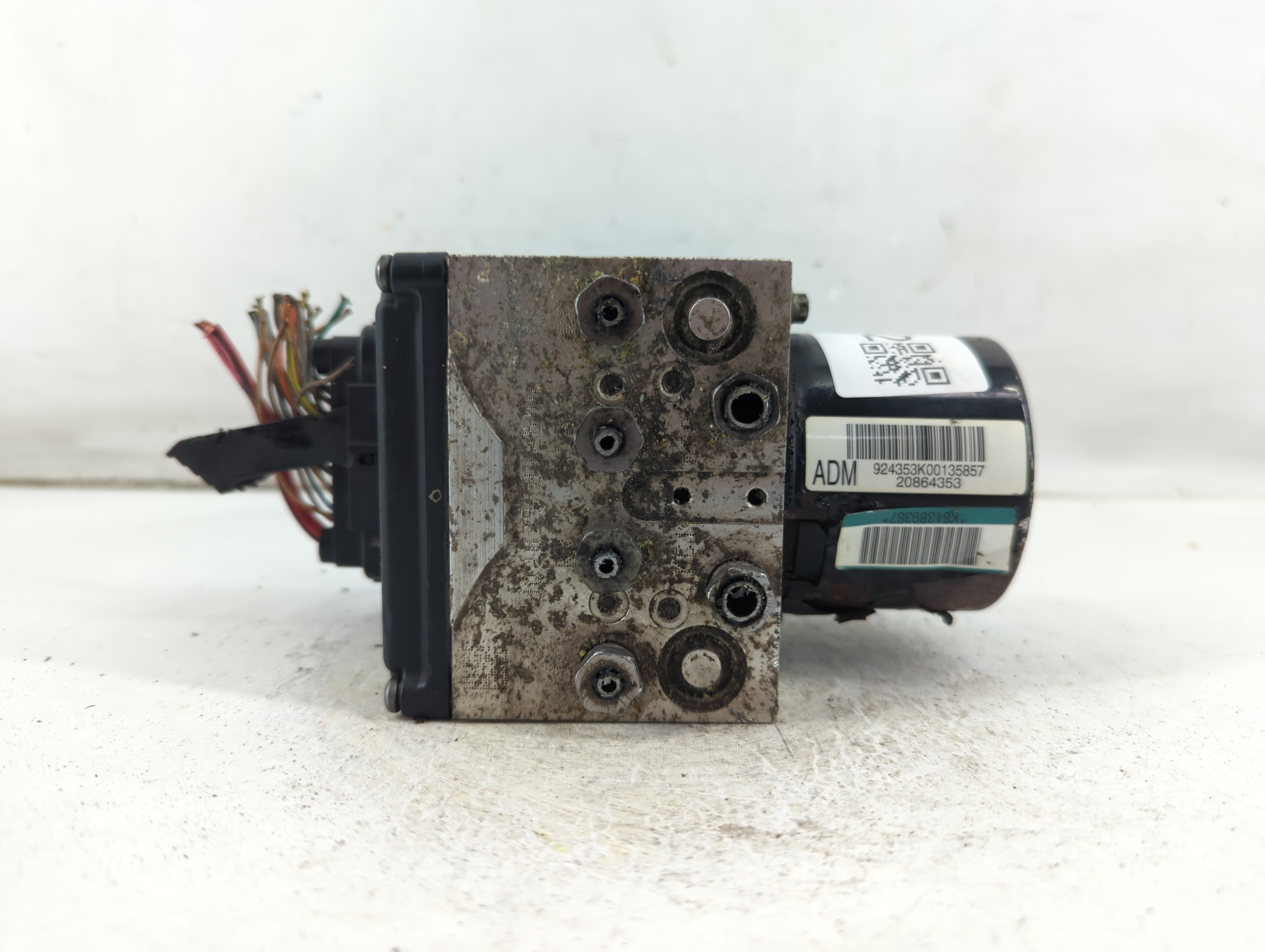 2012-2016 Chevrolet Impala Abs Pump Control Module 1056932 - Oemusedautoparts1.com