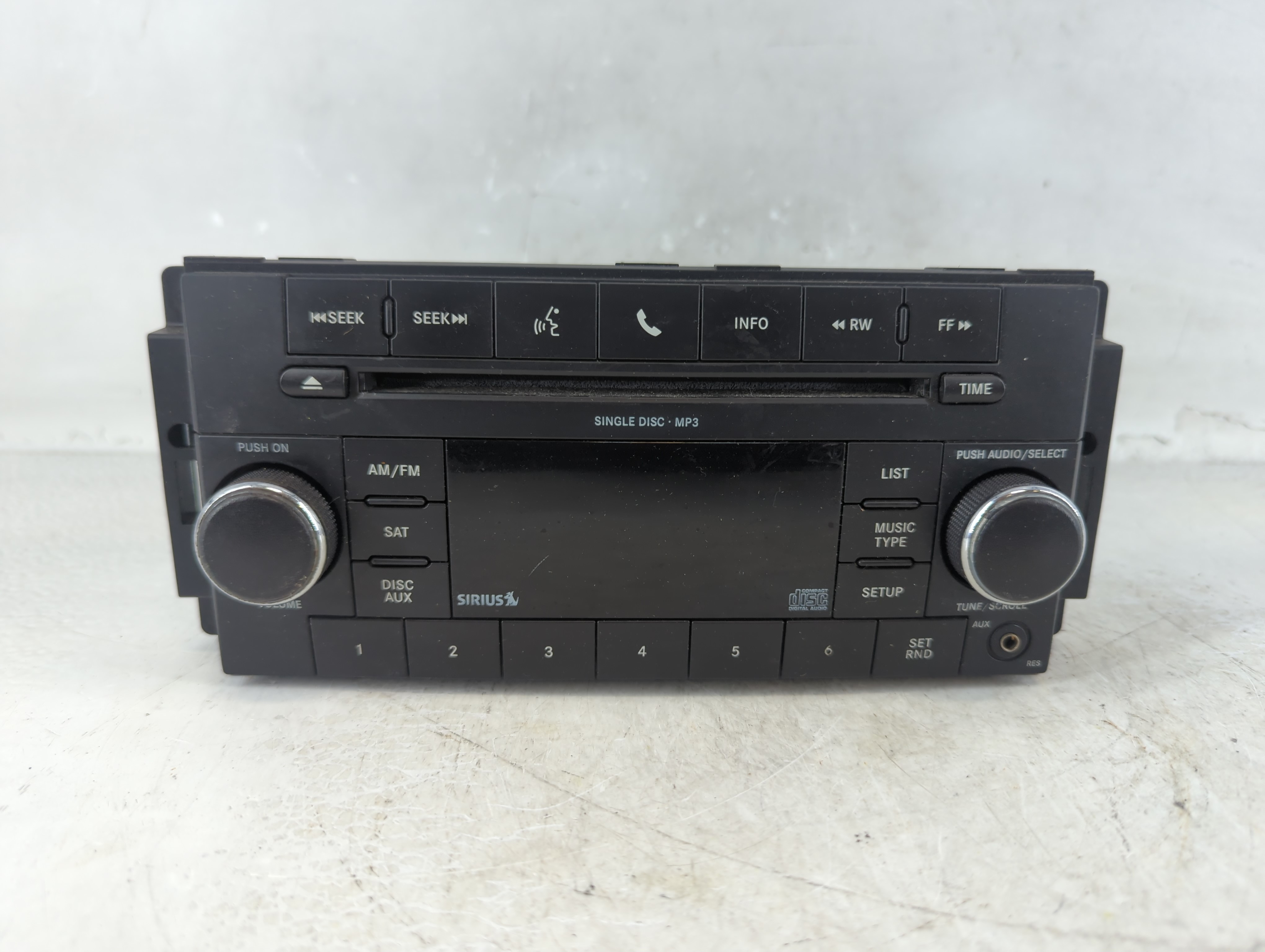 2011-2012 Chrysler 200 Am Fm Cd Player Radio Receiver 1056957 - Oemusedautoparts1.com
