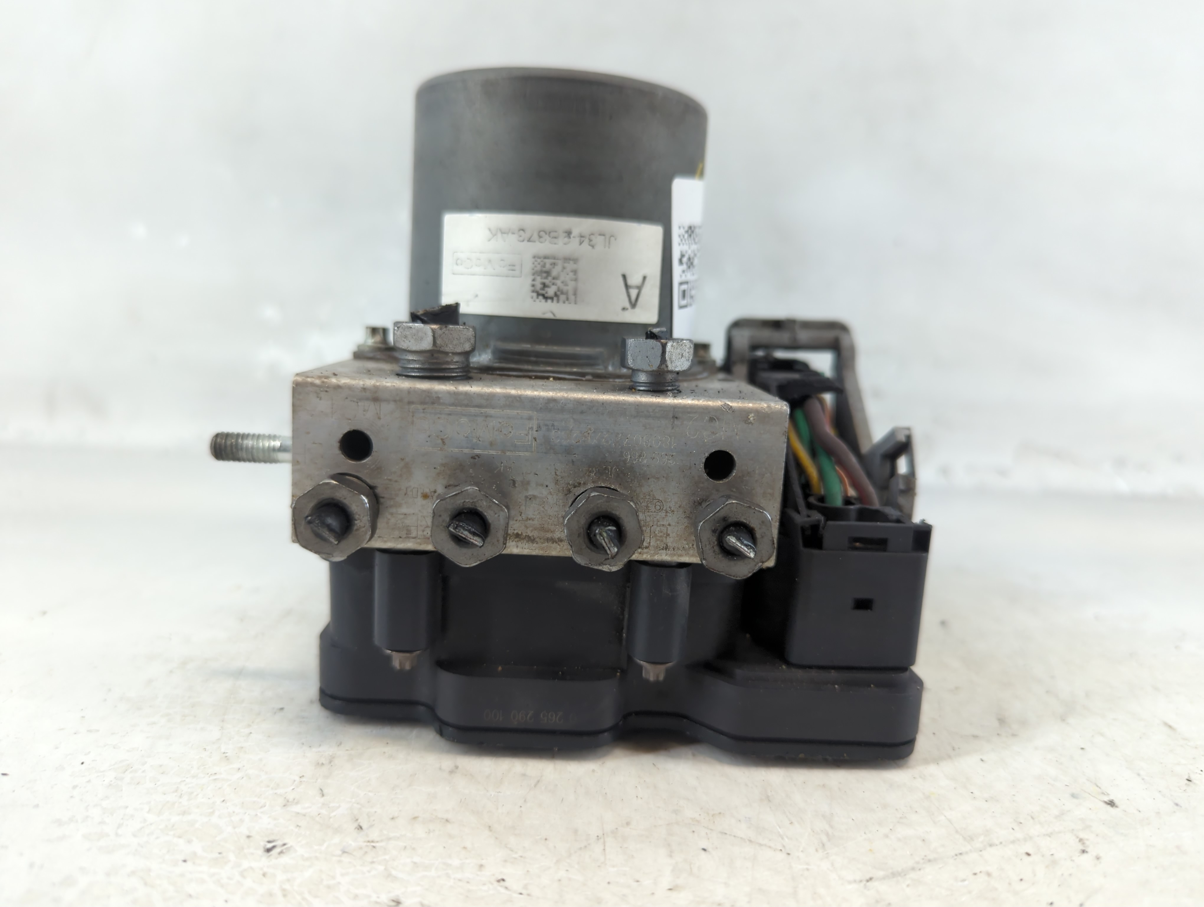 2018-2018 Ford F-150 Abs Pump Control Module 1056989 - Oemusedautoparts1.com
