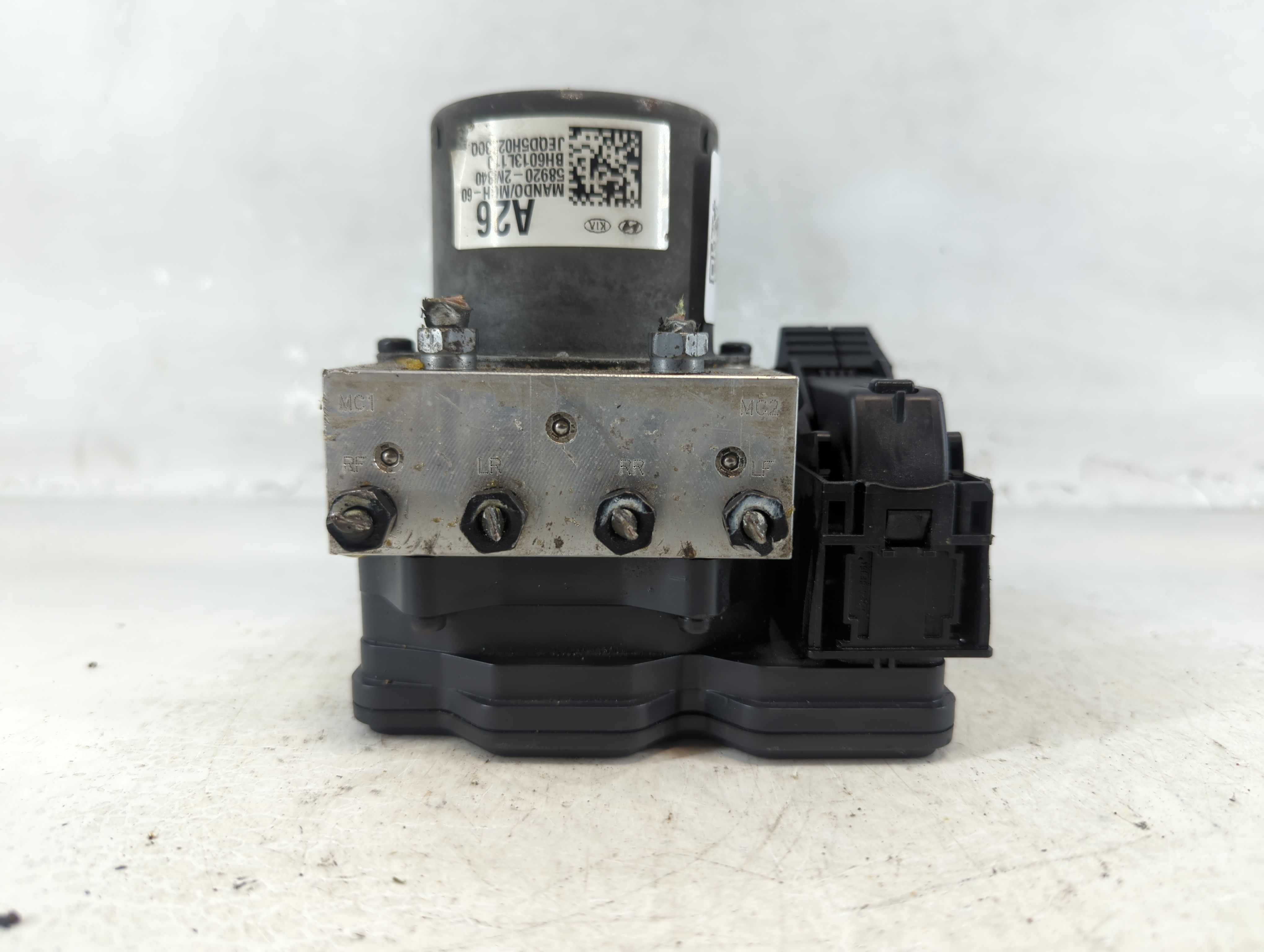 2013-2015 Hyundai Genesis Abs Pump Control Module 1056992 - Oemusedautoparts1.com