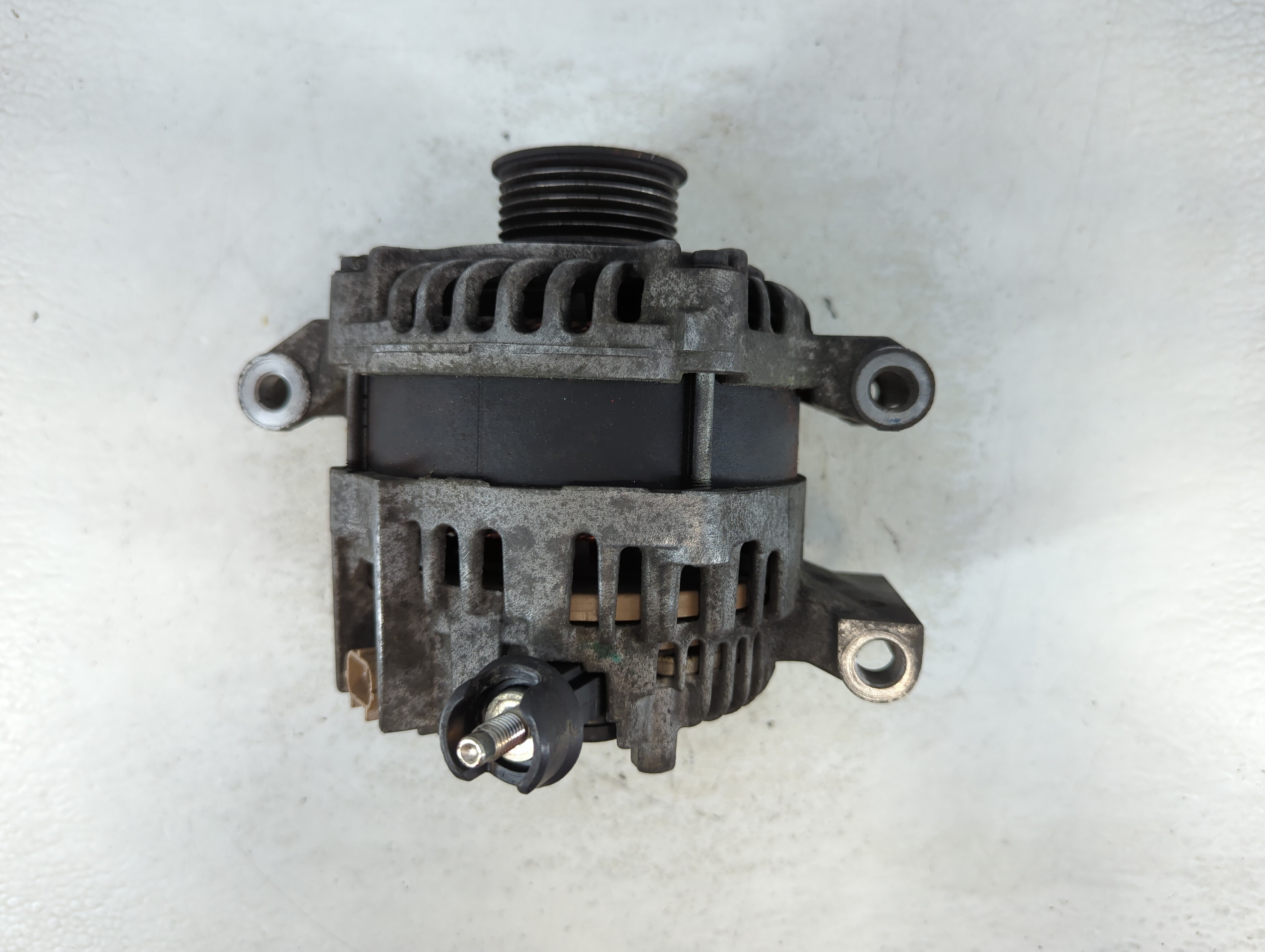 2010-2012 Ford Fusion Alternator Generator Charging Assembly Engine Oem 1057001 - Oemusedautoparts1.com