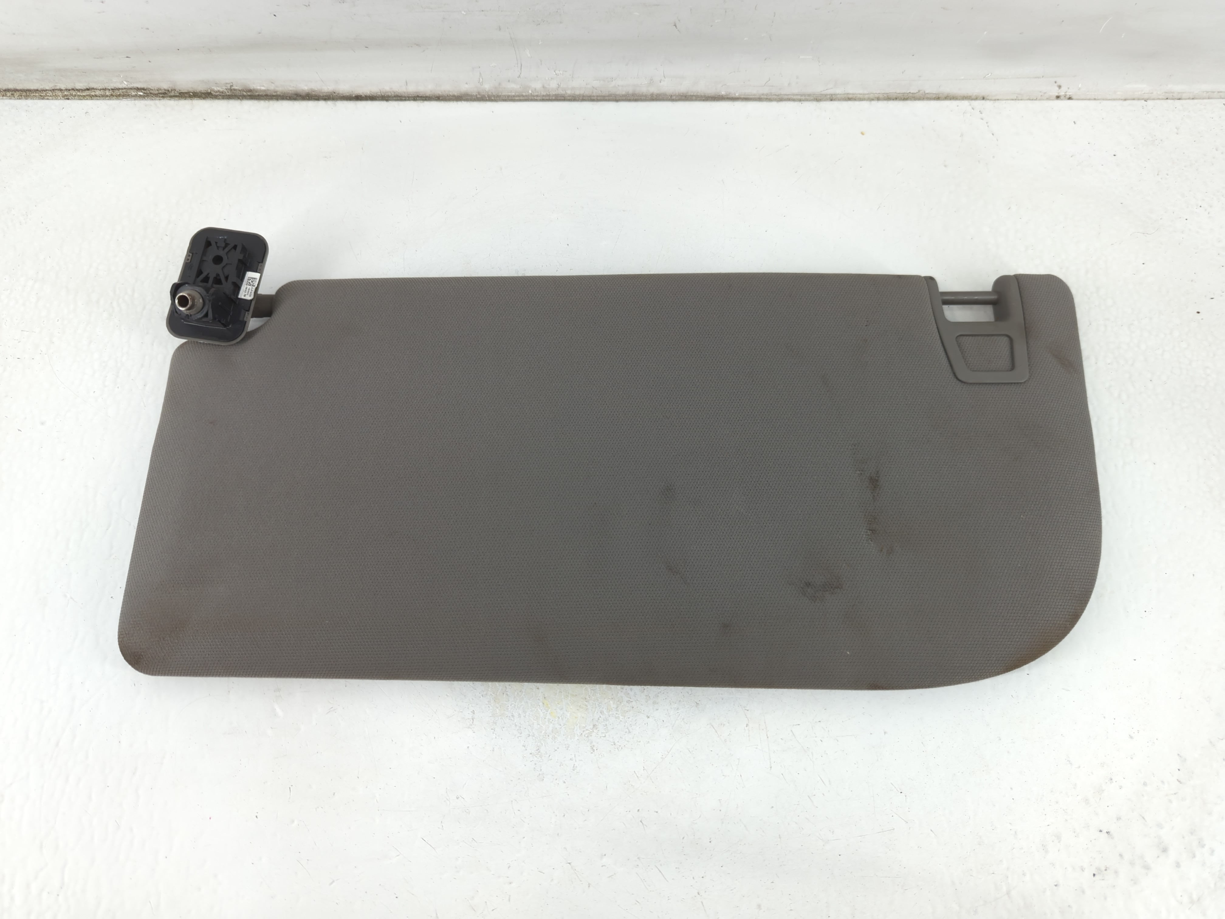 2018-2020 Ford F-150 Driver Sun Visor Mirror Left Sunvisor Dark Grey 1057004 - Oemusedautoparts1.com