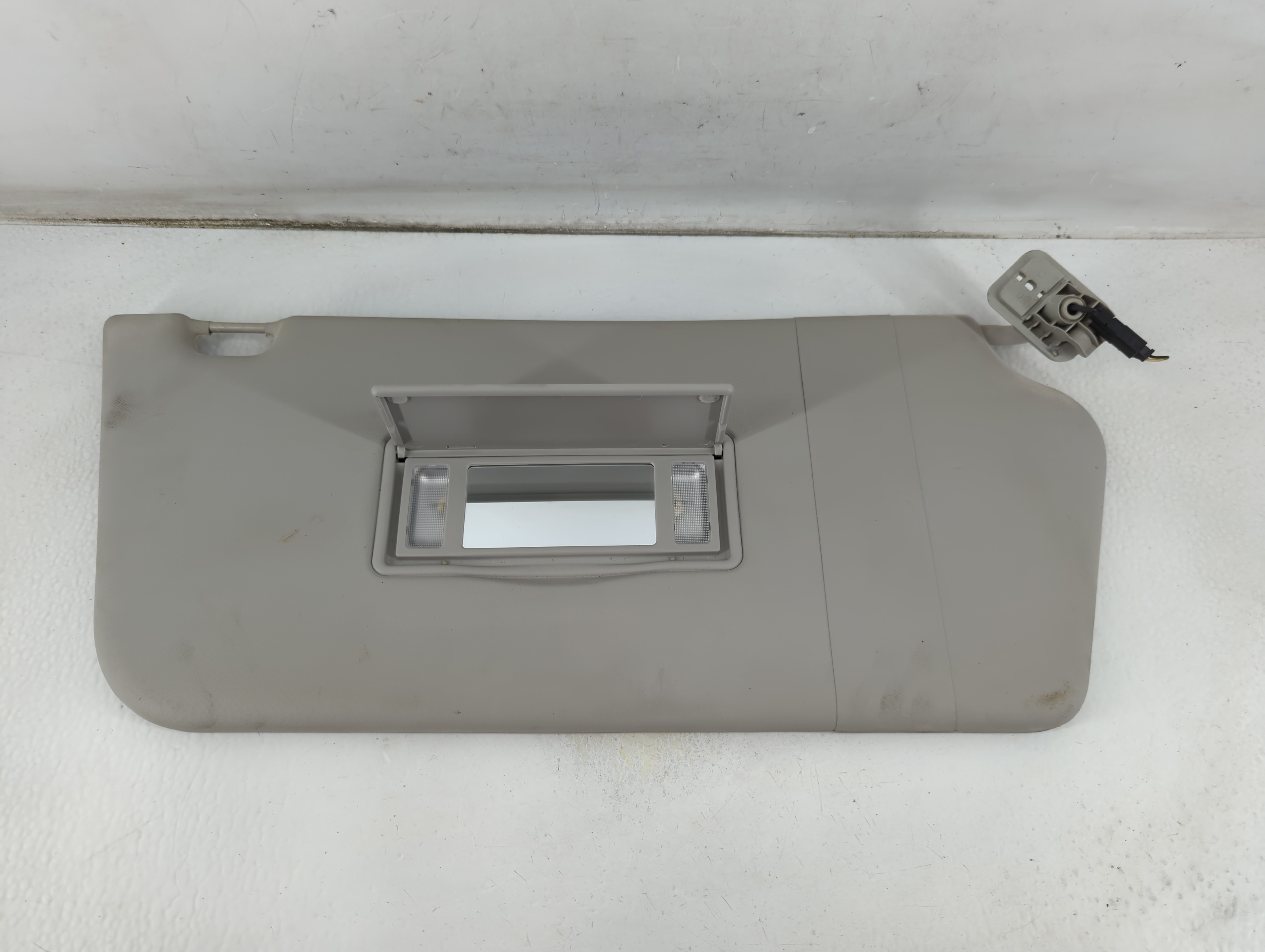 Picture of 2015-2019 Ford Transit-150 Passenger Sun Visor Mirror Right Sunvisor 1057042