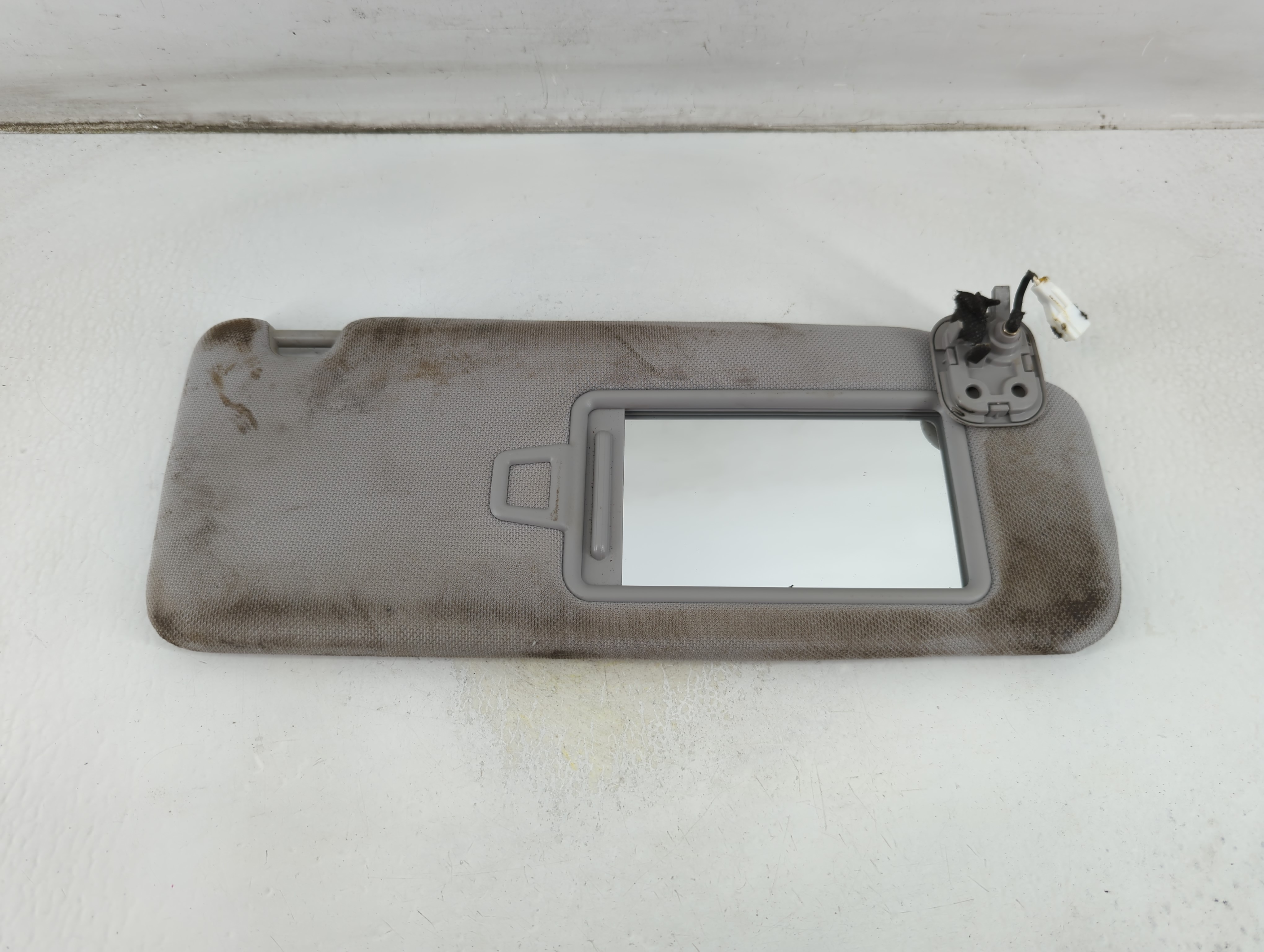 2016-2019 Hyundai Sonata Passenger Sun Visor Mirror Right Sunvisor Grey 1057045 - Oemusedautoparts1.com