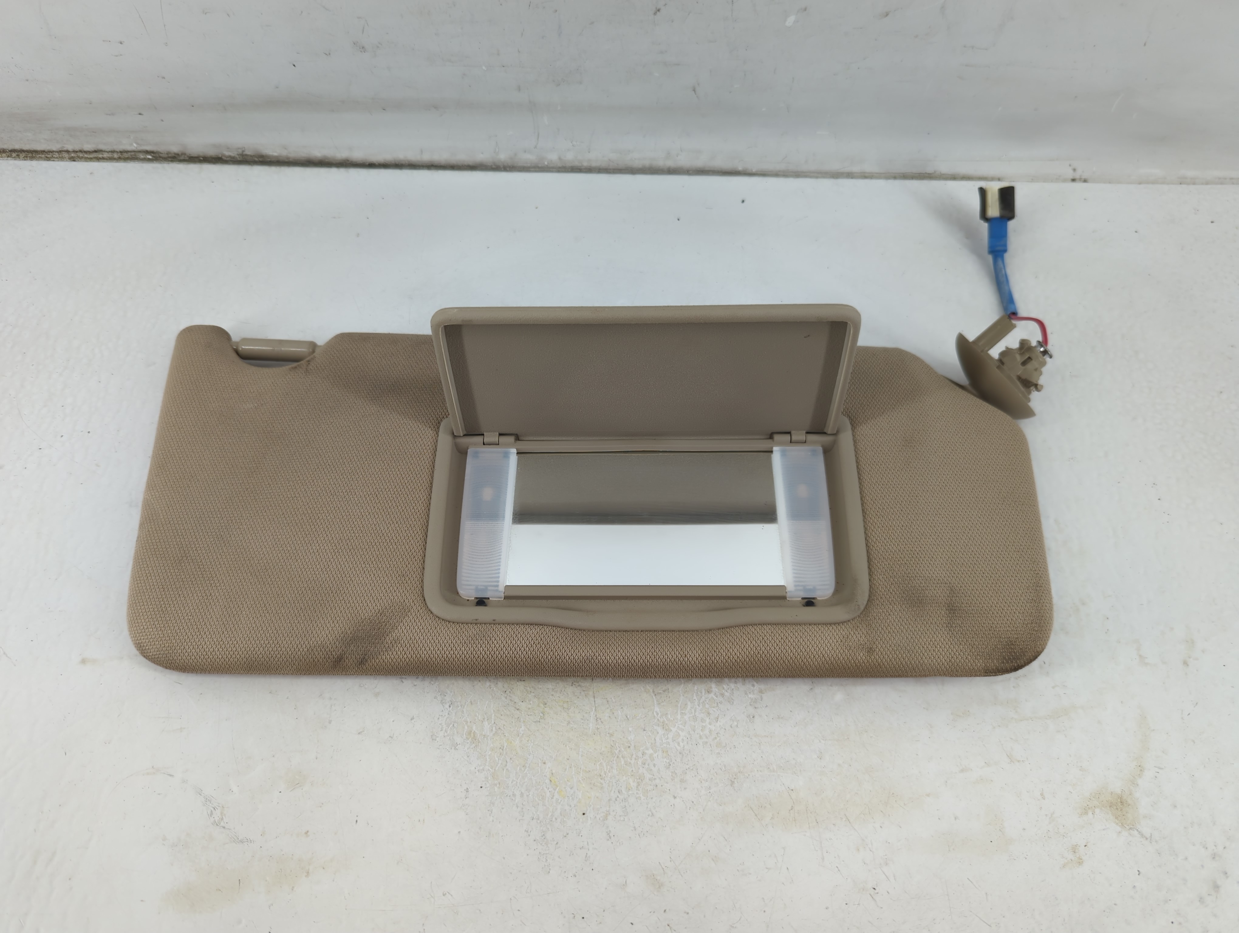Picture of 2013-2017 Honda Accord Passenger Sun Visor Mirror Right Sunvisor Beige 1057050