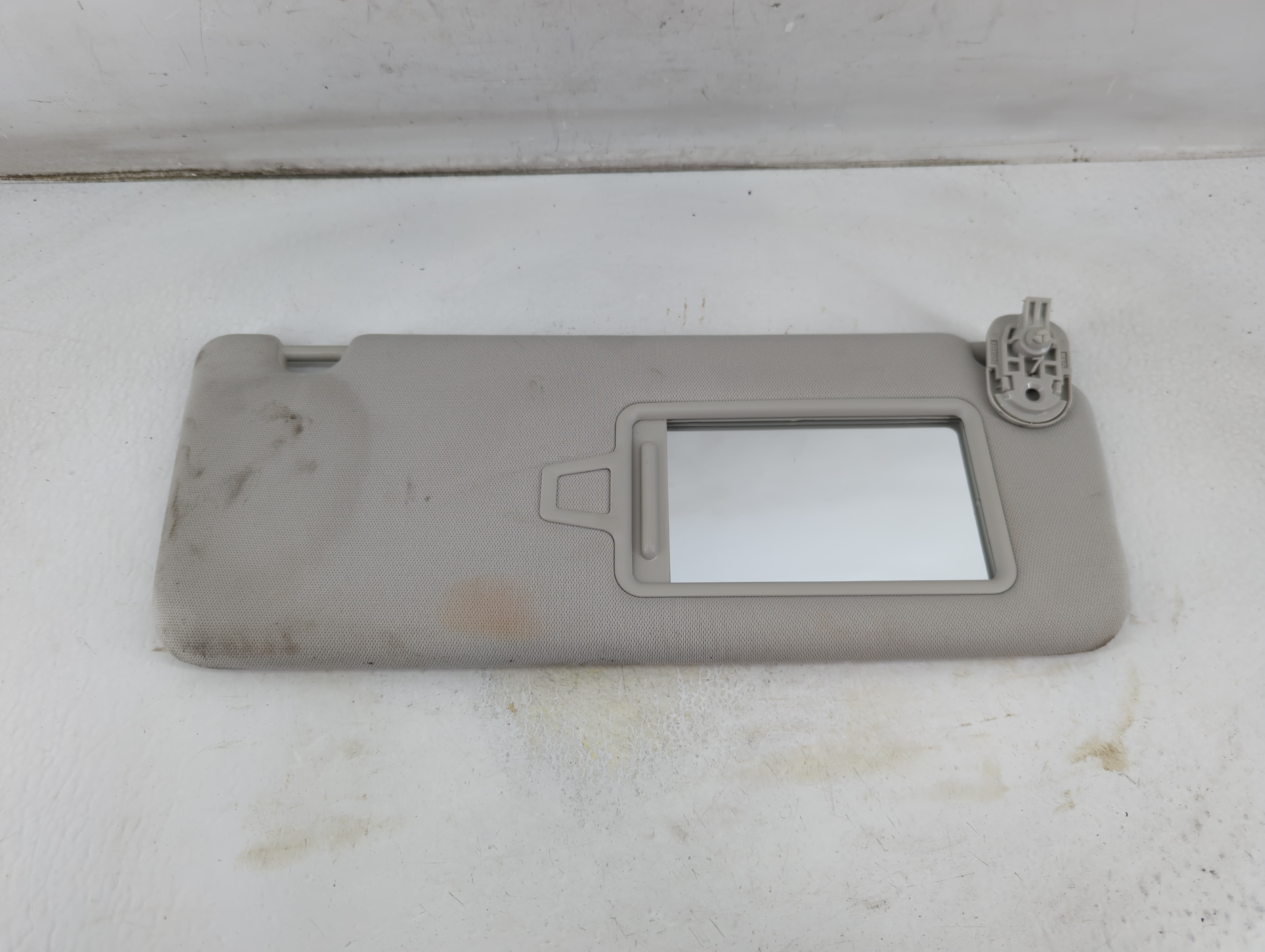 Picture of 2024 Hyundai Santa Fe Passenger Sun Visor Mirror Right Sunvisor Grey 1057065