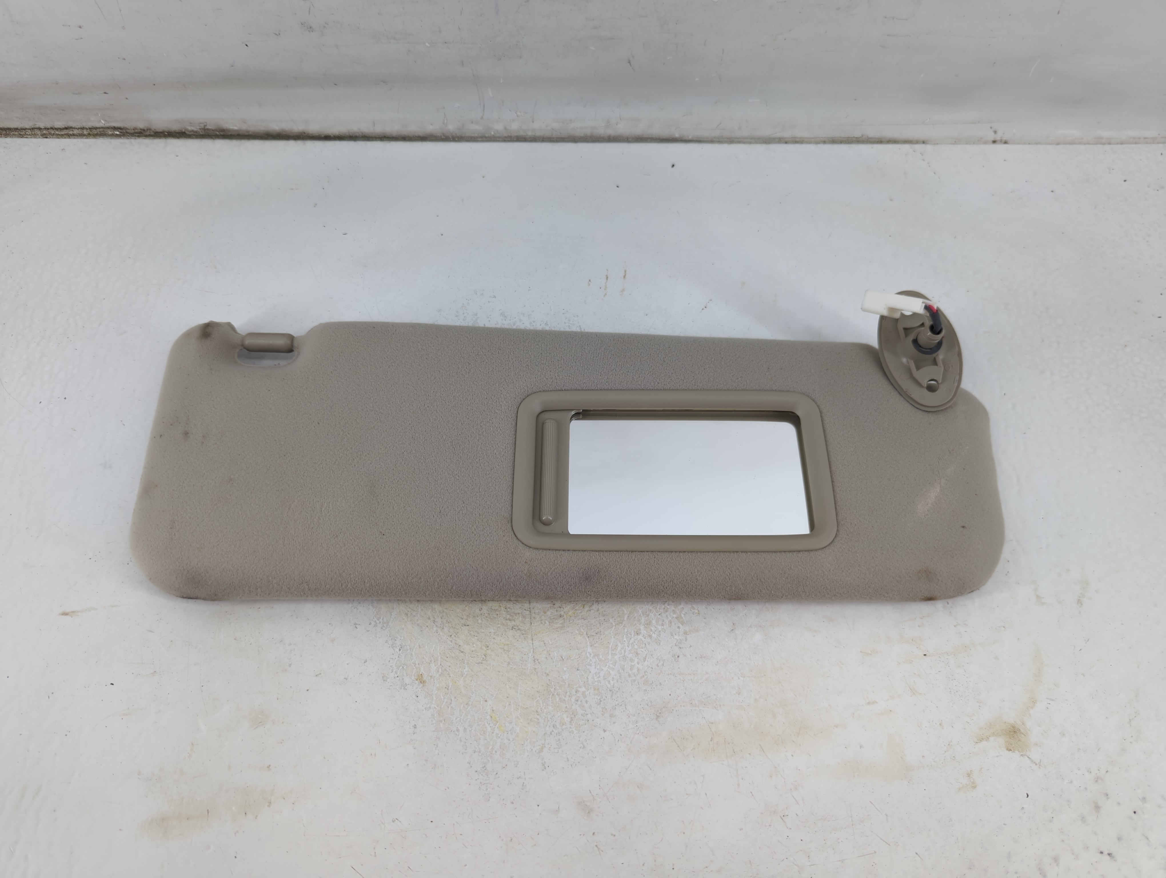 2006-2009 Toyota Prius Passenger Sun Visor Mirror Right Sunvisor Grey 1057069 - Oemusedautoparts1.com