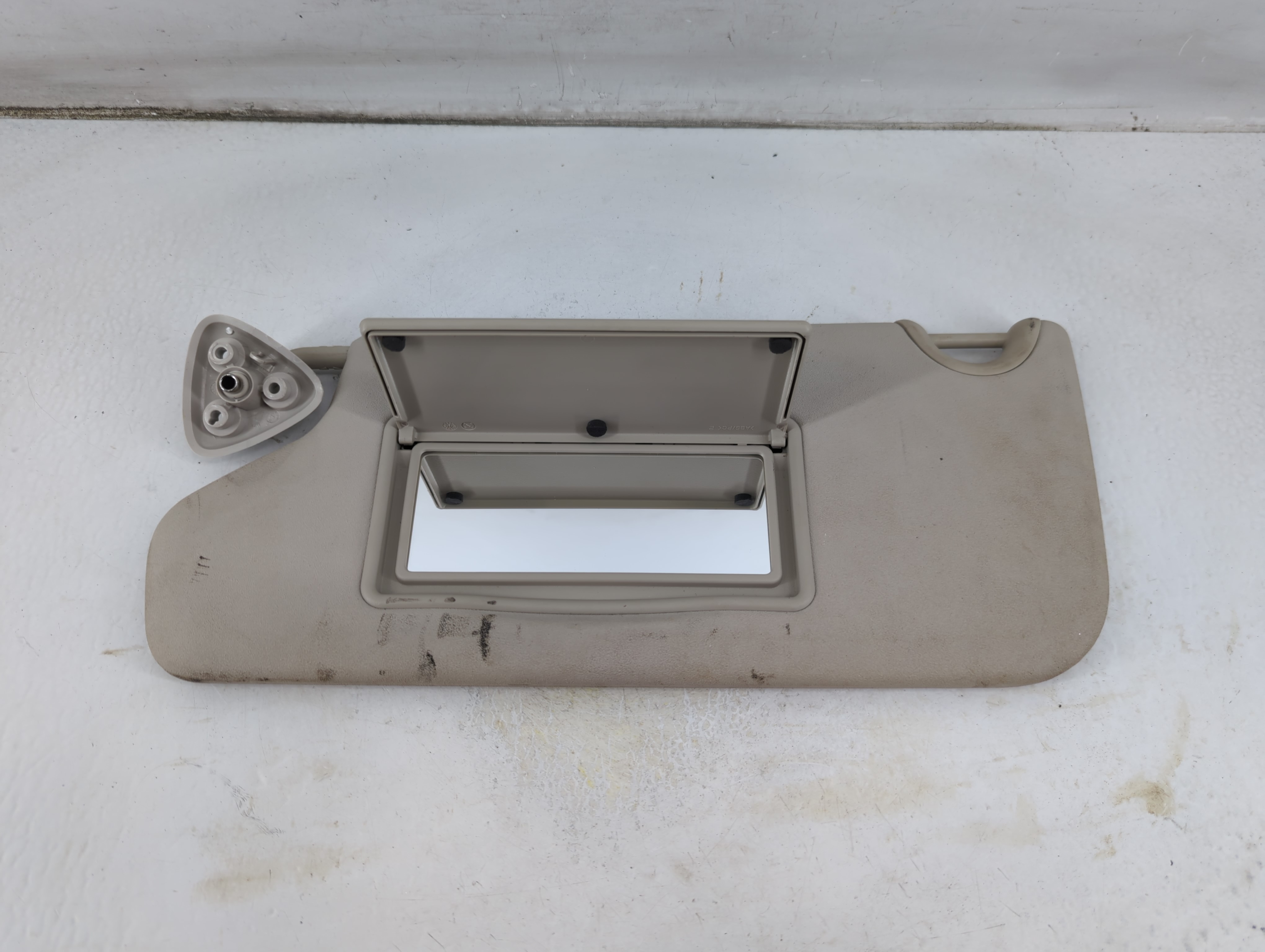 2018 Dodge Journey Driver Sun Visor Mirror Left Sunvisor Grey 1057073 - Oemusedautoparts1.com
