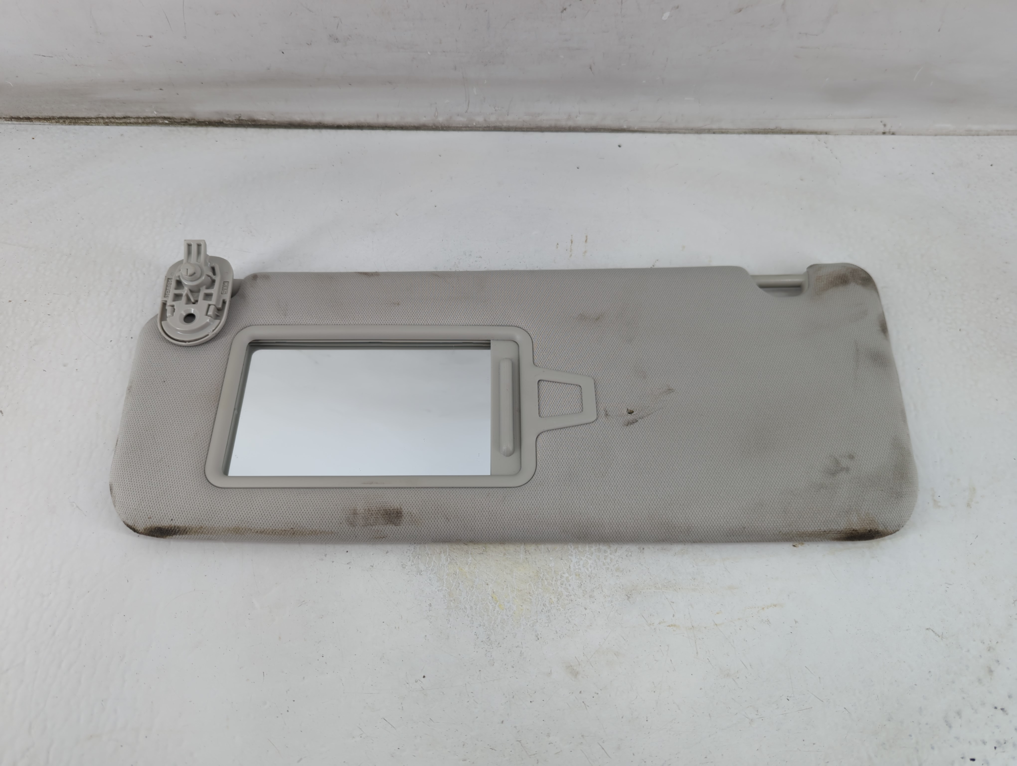 Picture of 2024 Hyundai Santa Fe Driver Sun Visor Mirror Left Sunvisor Grey 1057097