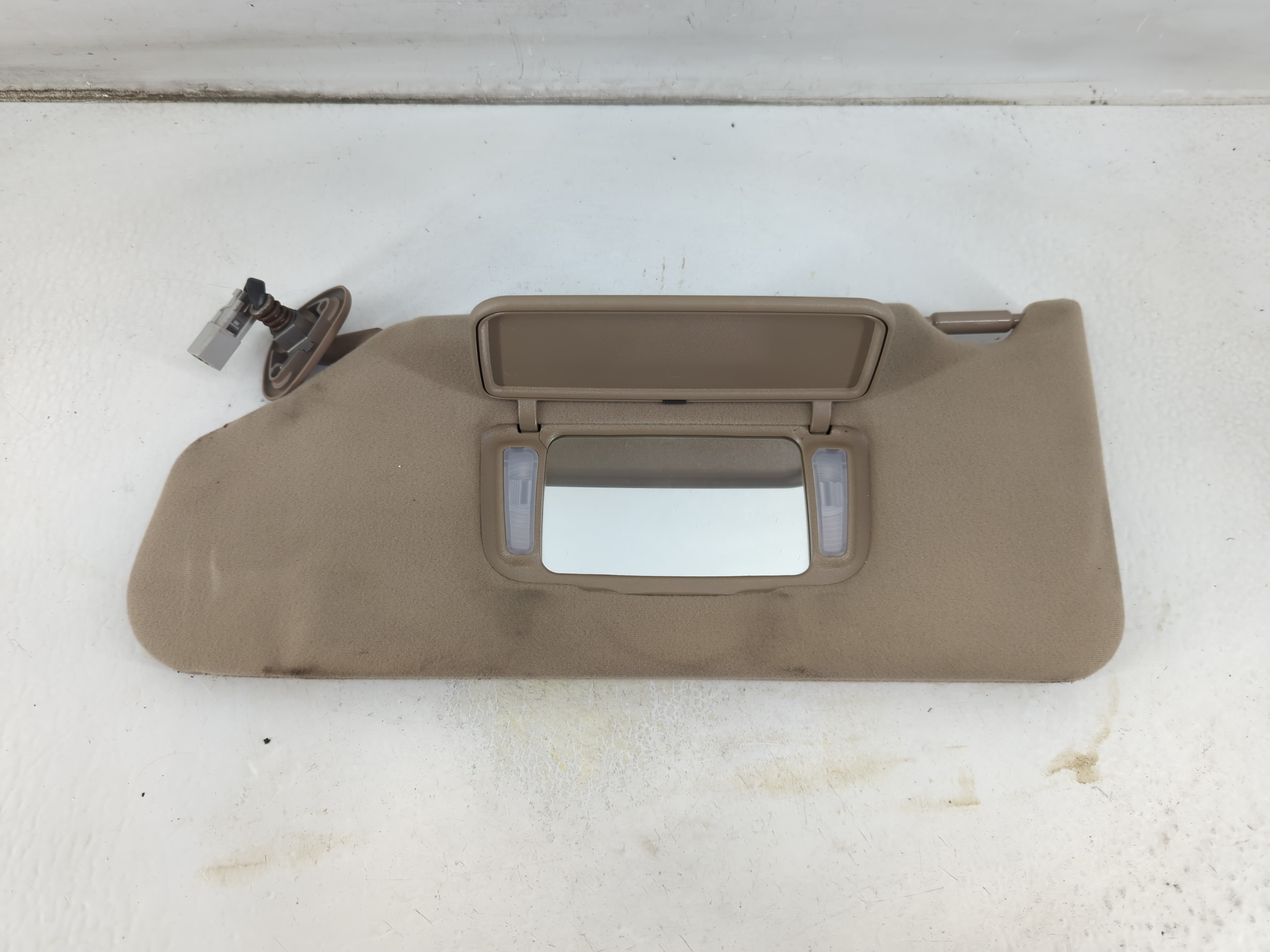 Picture of 1998-2002 Honda Accord Driver Sun Visor Mirror Left Sunvisor Dark Beige 1057099