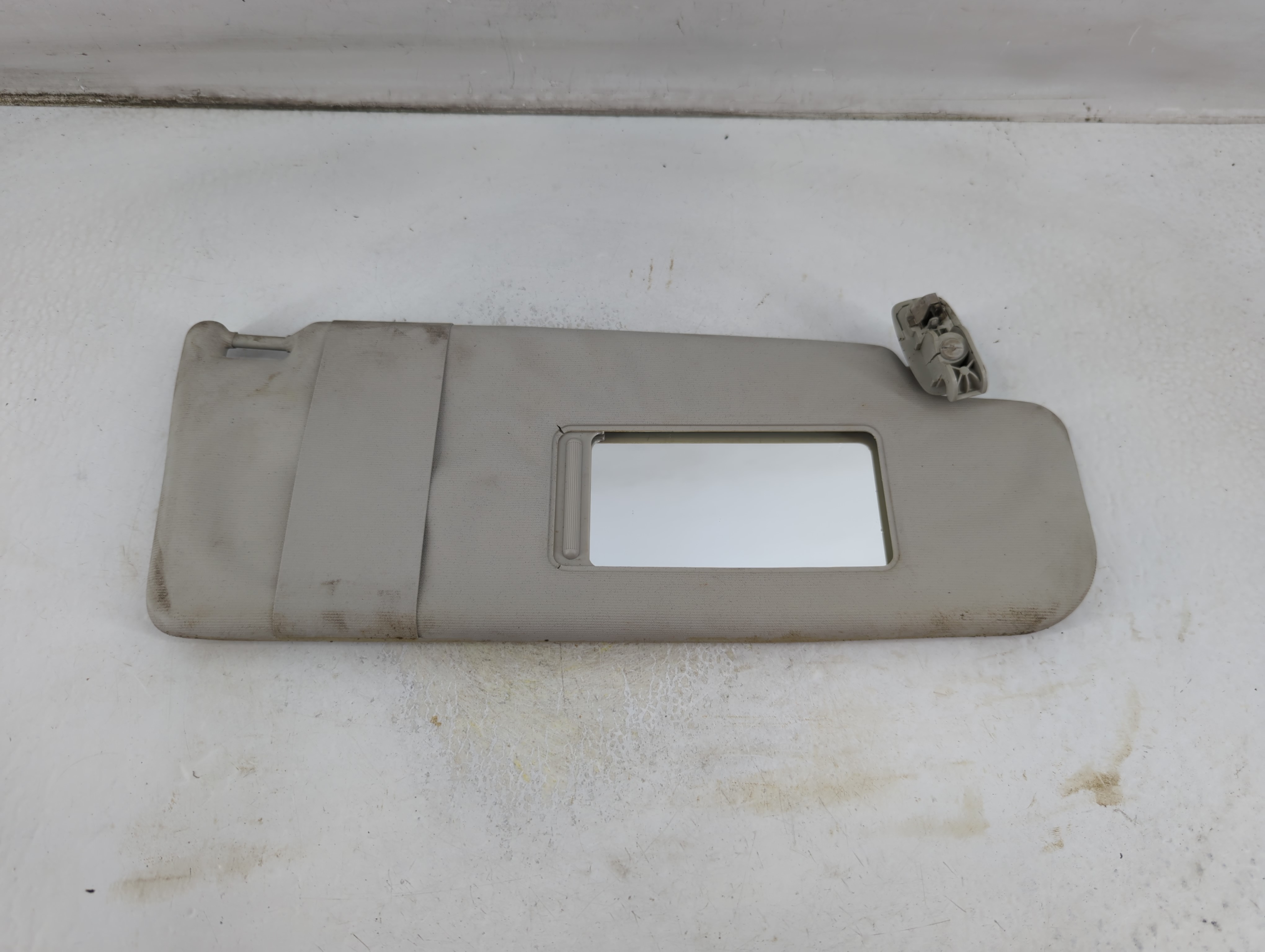 2011-2018 Volkswagen Jetta Driver Sun Visor Mirror Left Sunvisor Grey 1057102 - Oemusedautoparts1.com