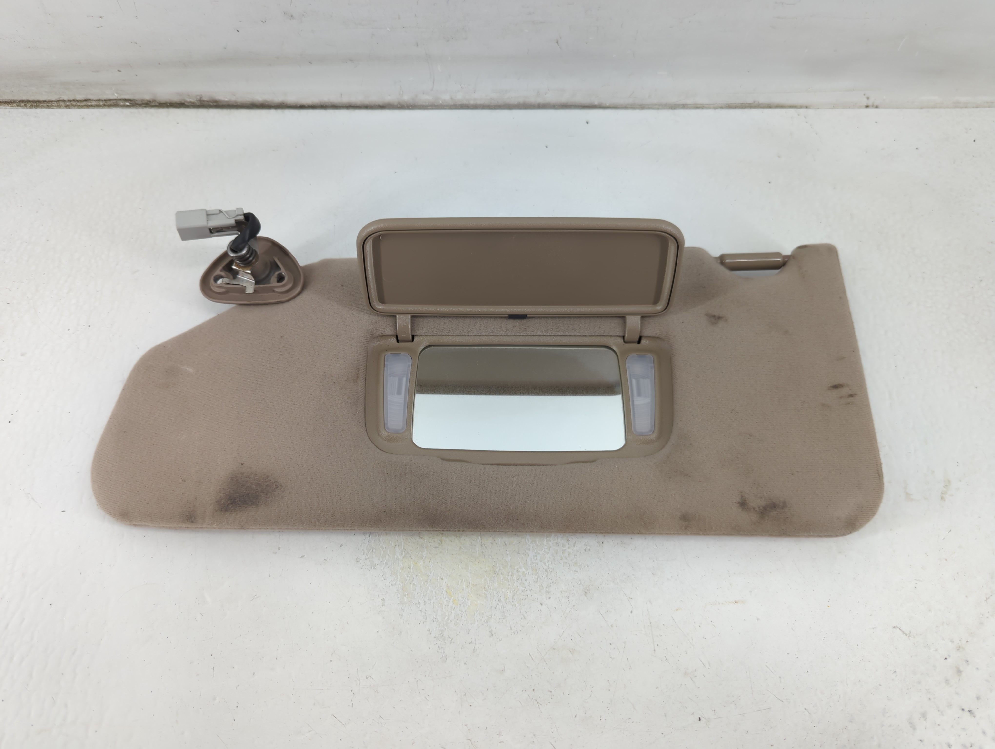 1998-2002 Honda Accord Driver Sun Visor Mirror Left Sunvisor Beige 1057123 - Oemusedautoparts1.com