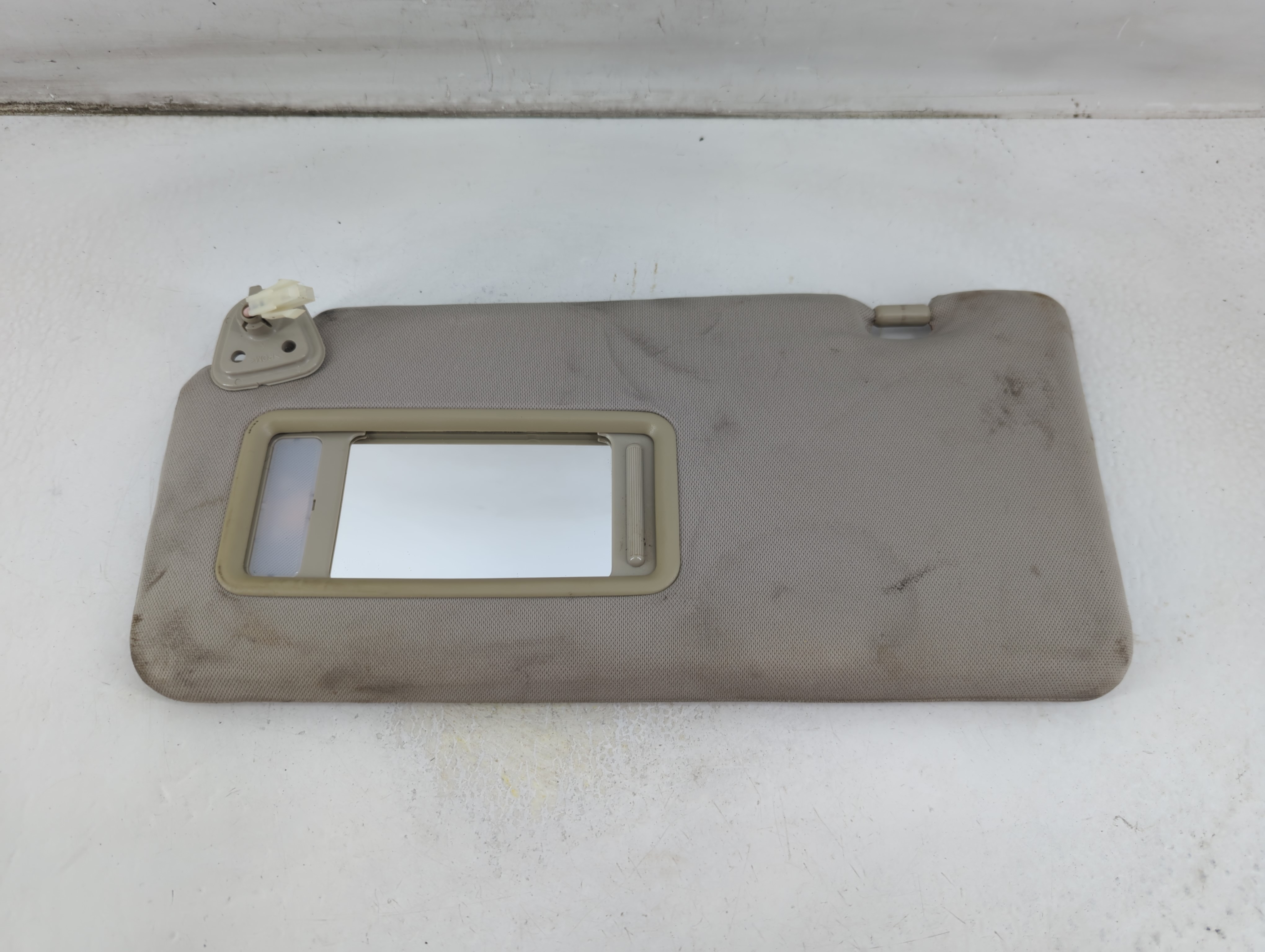 2012 Nissan Versa Driver Sun Visor Mirror Left Sunvisor Grey 1057141 - Oemusedautoparts1.com