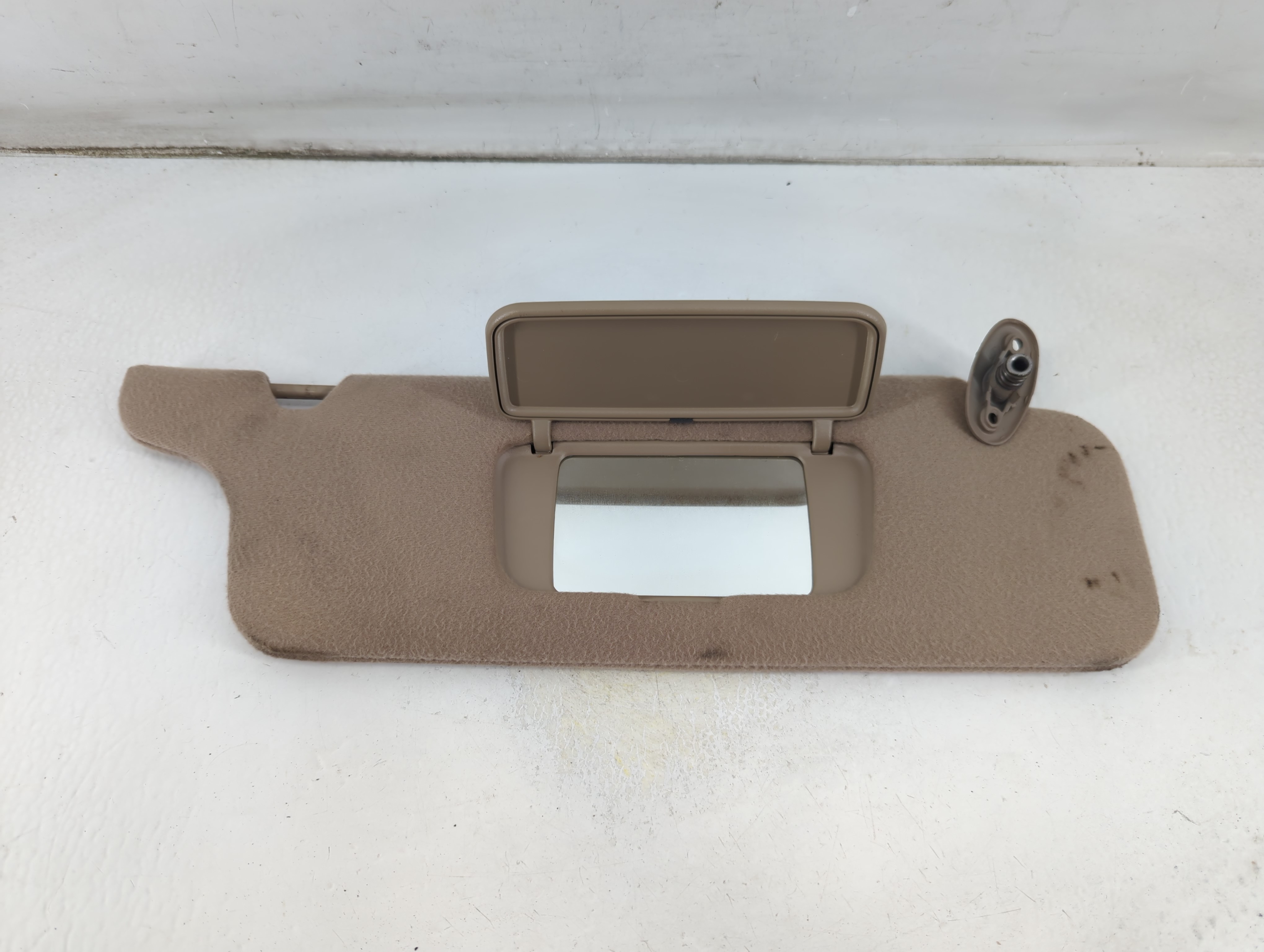 2000-2002 Ford Mustang Passenger Sun Visor Mirror Right Sunvisor Beige 1057155 - Oemusedautoparts1.com